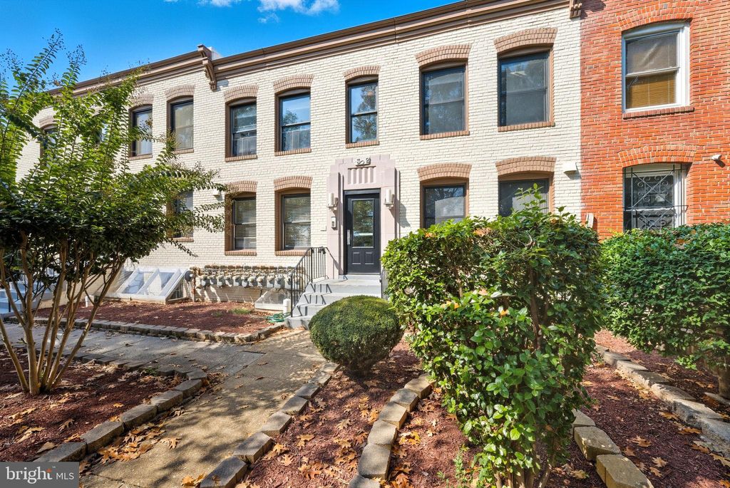 Photo of 302 Oklahoma Avenue NE #101, WASHINGTON, DC 20002 (MLS # DCDC2224404)