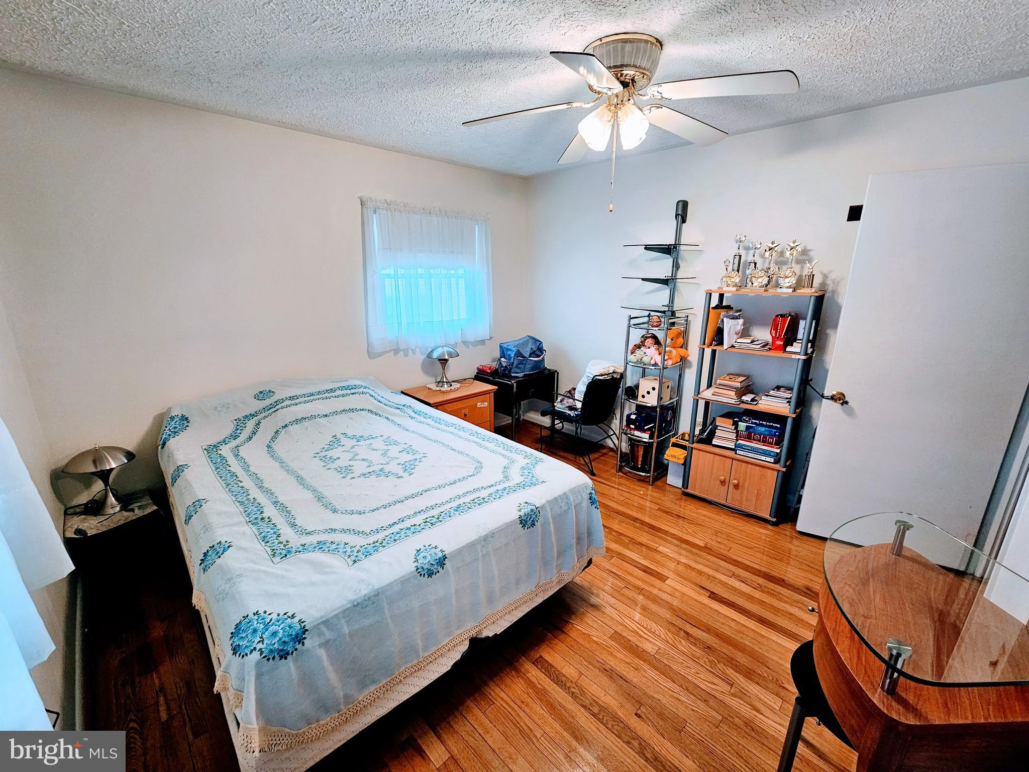 LAUREL - Residential