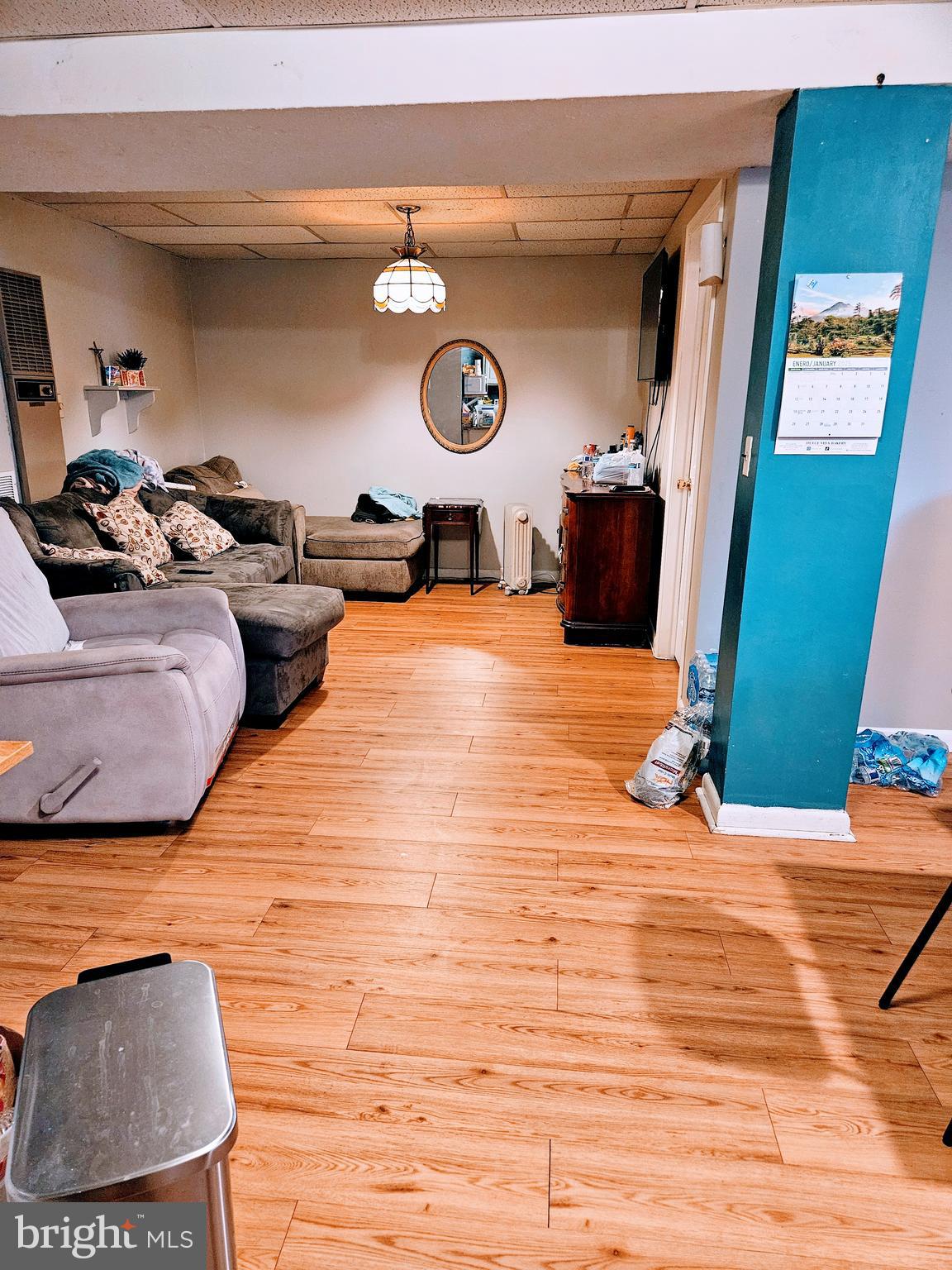 LAUREL - Residential