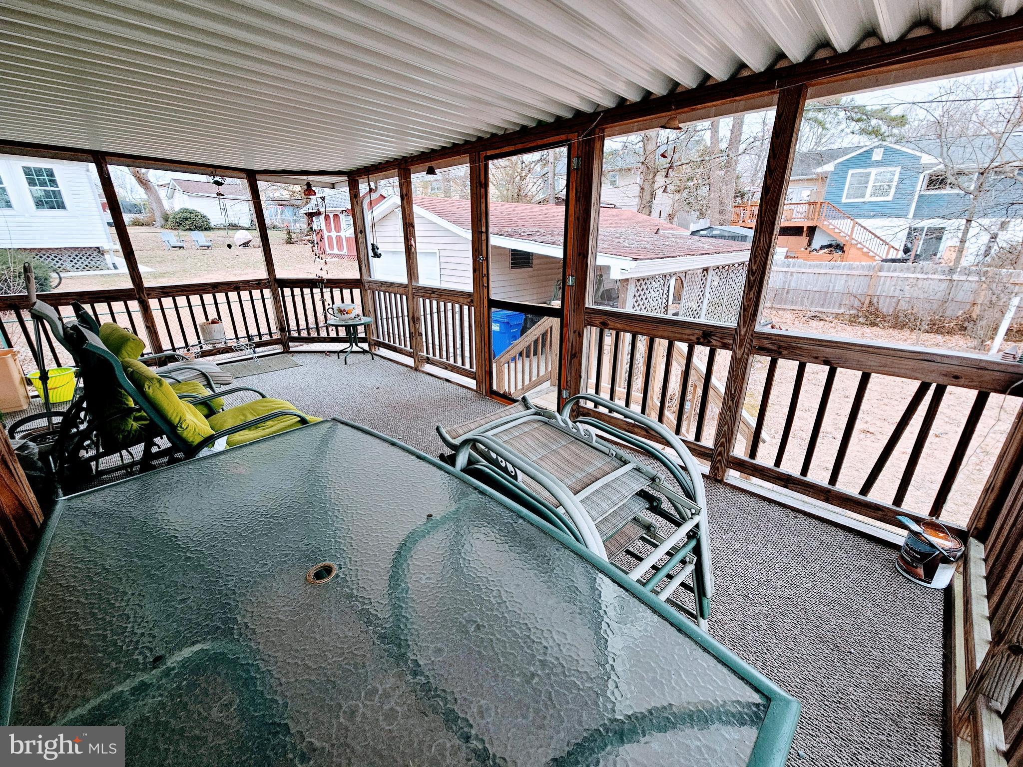 LAUREL - Residential