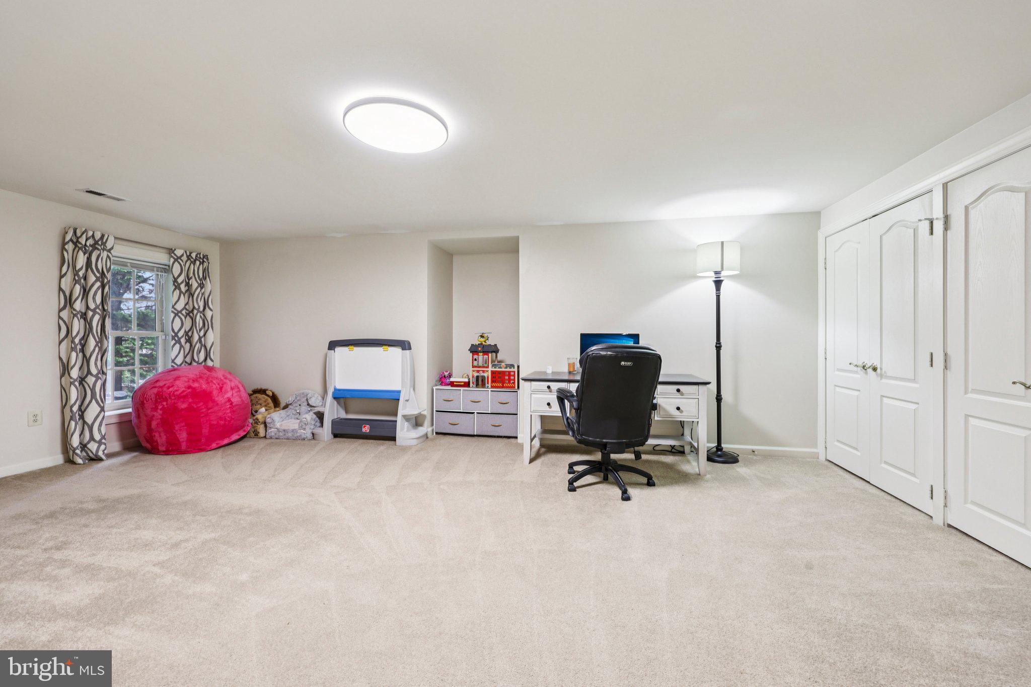 BARRINGTON - Residential