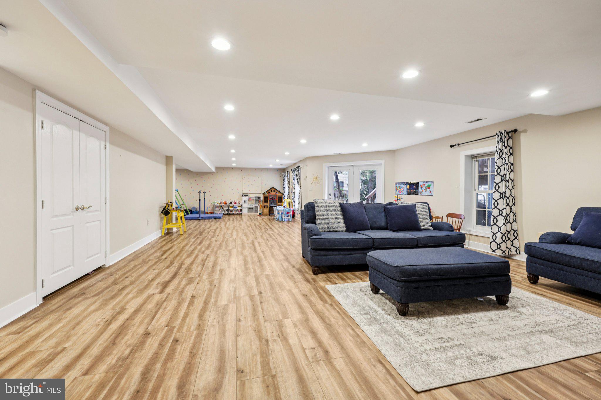 BARRINGTON - Residential