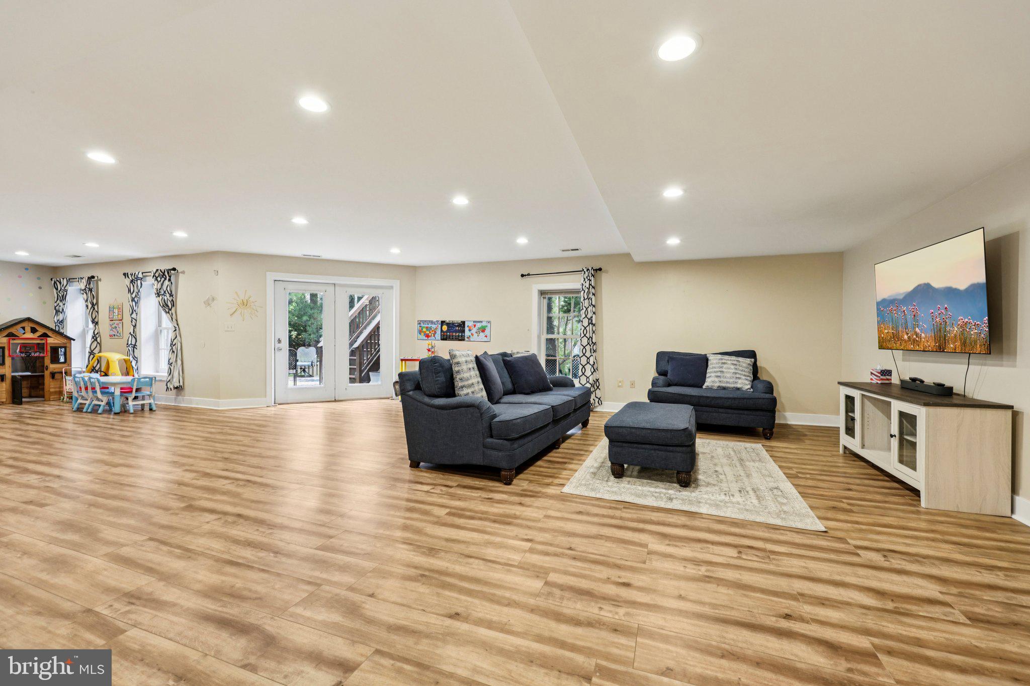 BARRINGTON - Residential