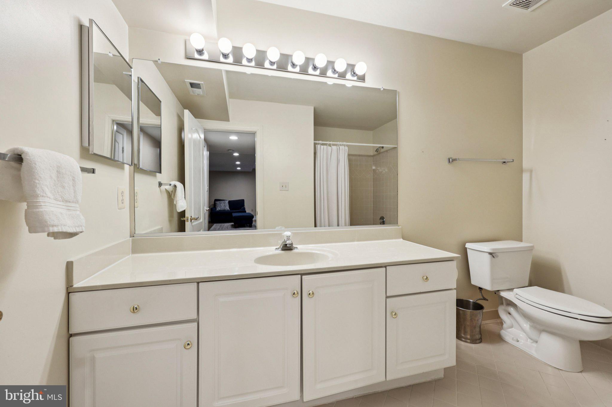 BARRINGTON - Residential