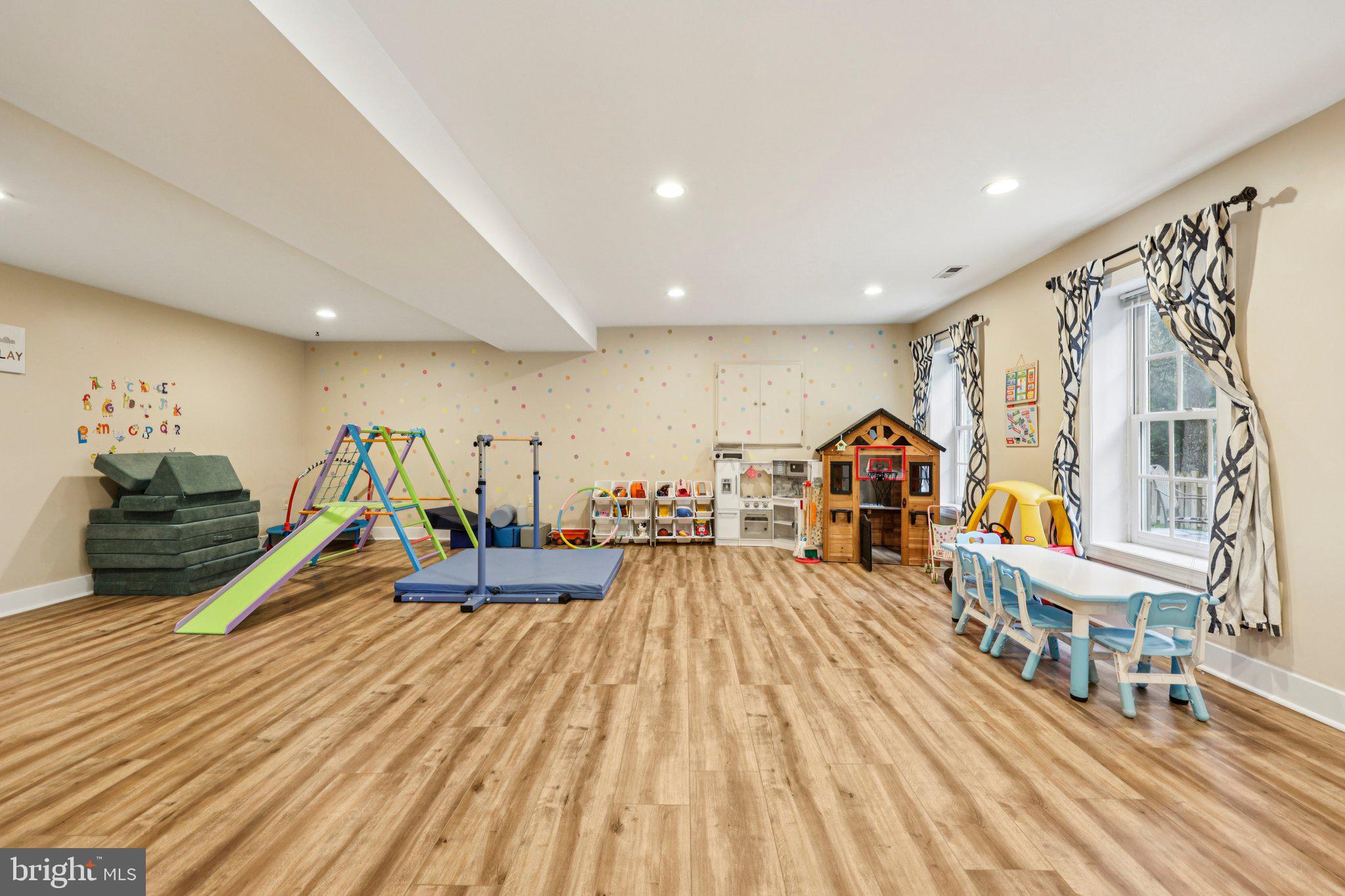 BARRINGTON - Residential