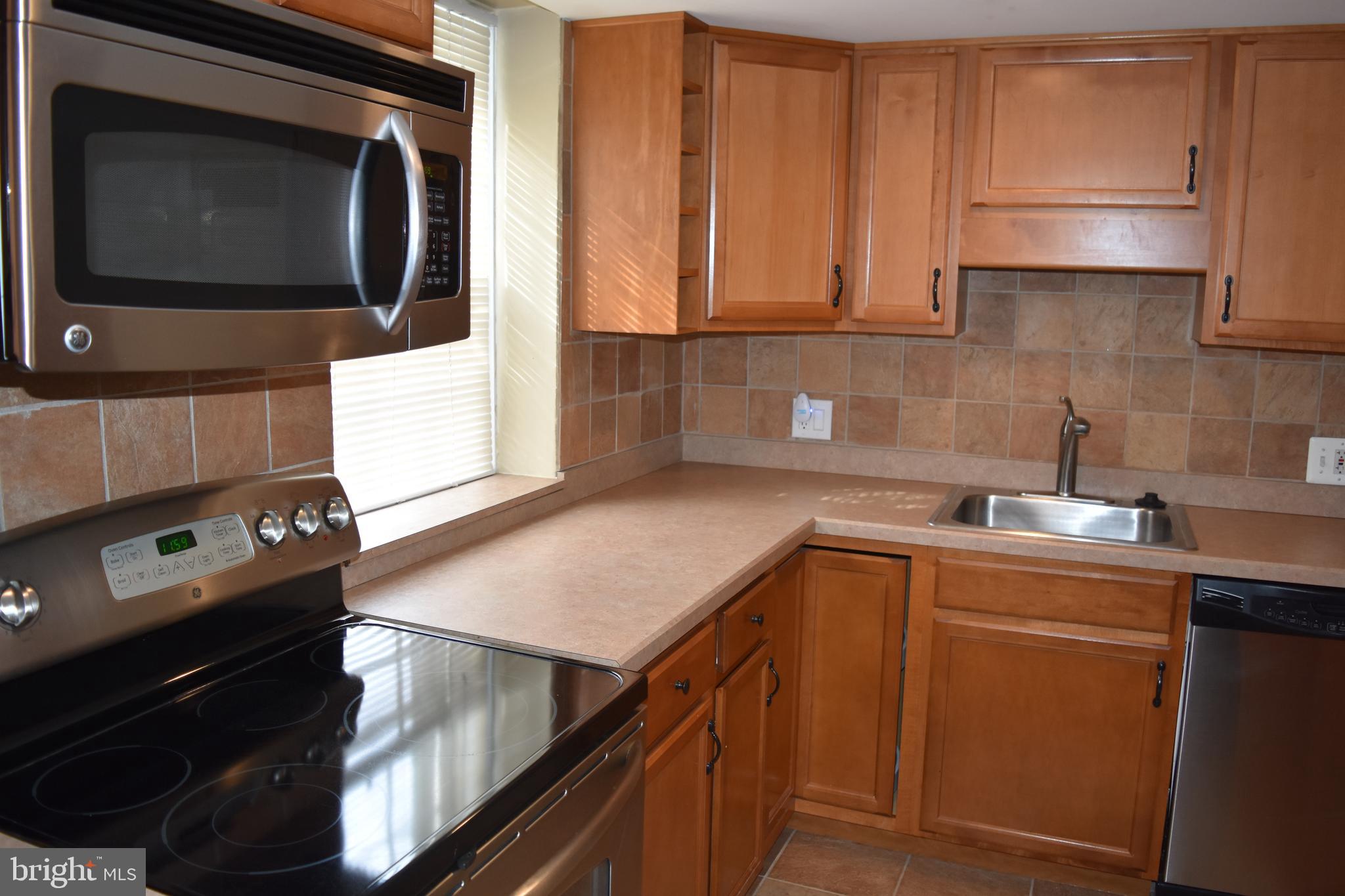 FAIRLINGTON VILLAGE - Residential Lease