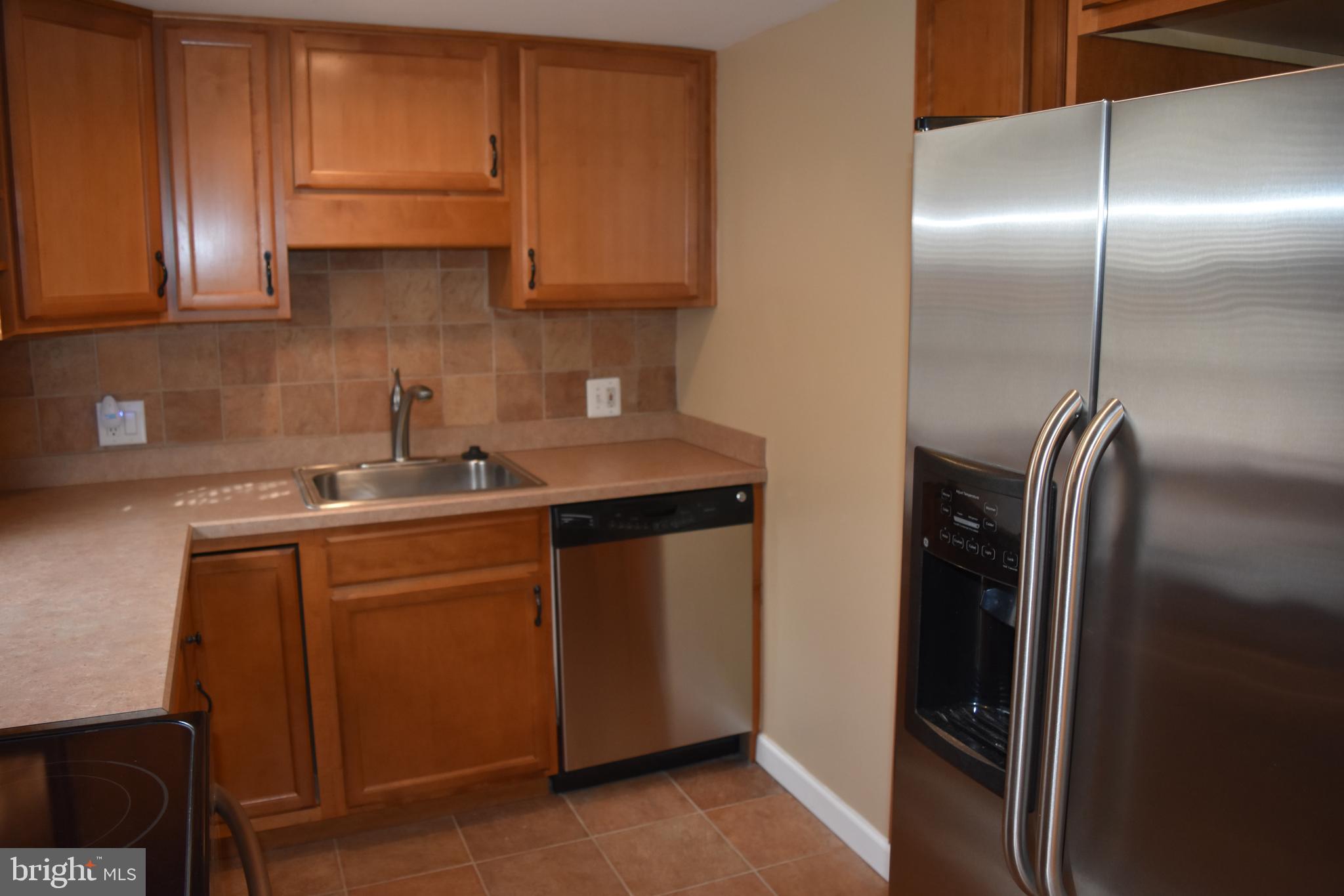 FAIRLINGTON VILLAGE - Residential Lease