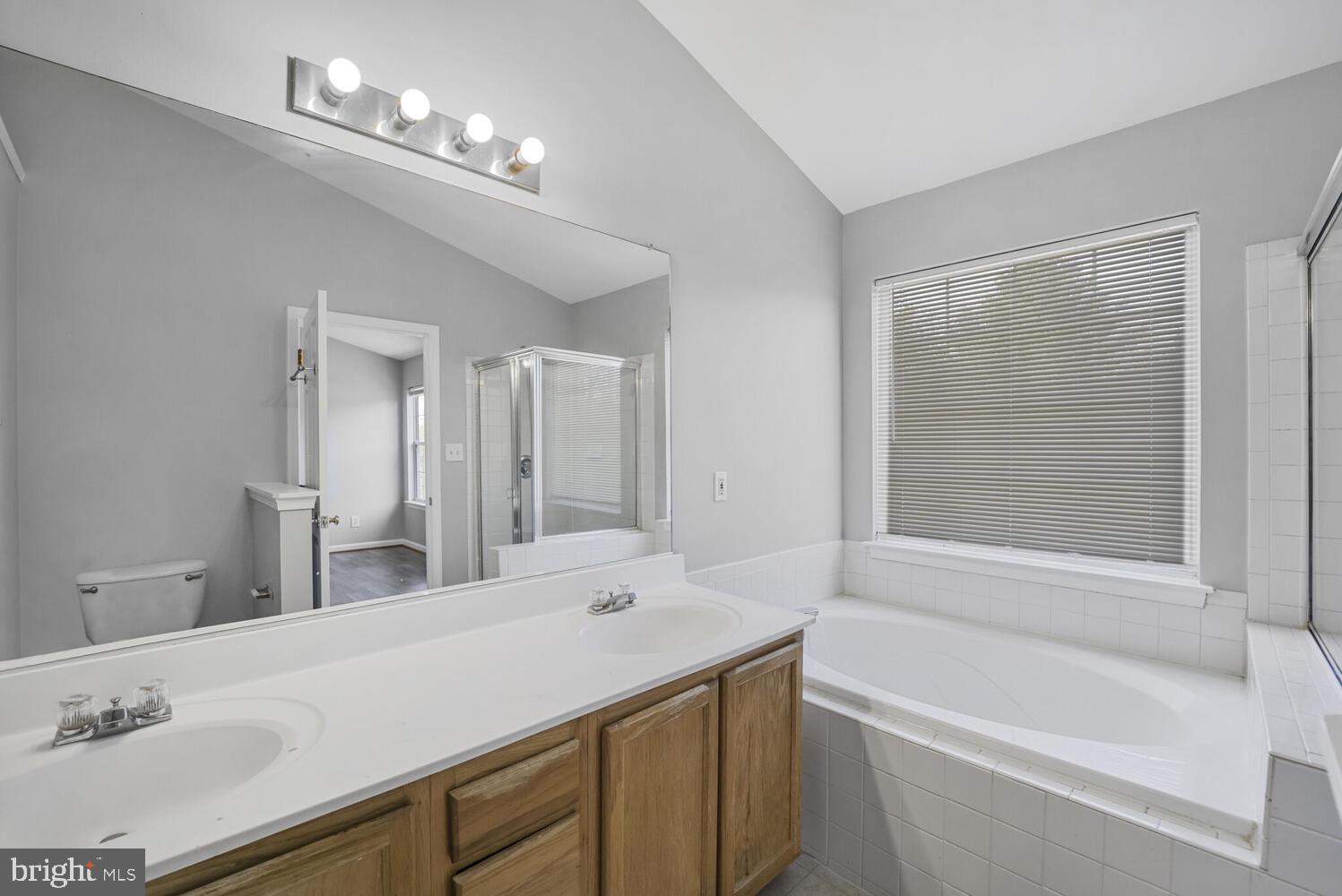 PERRYWOOD - Residential