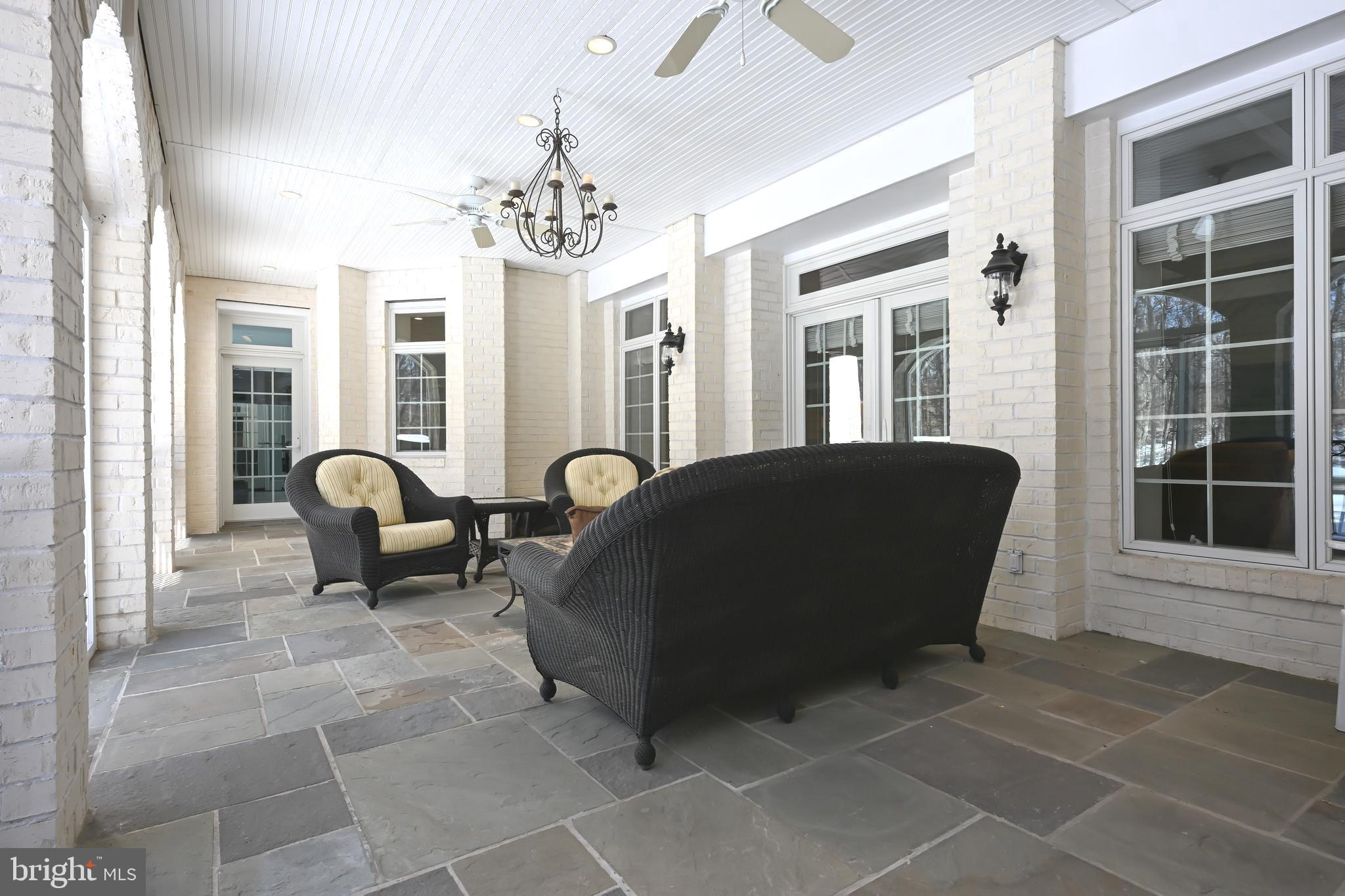 SOUTH RIVER COLONY - Residential