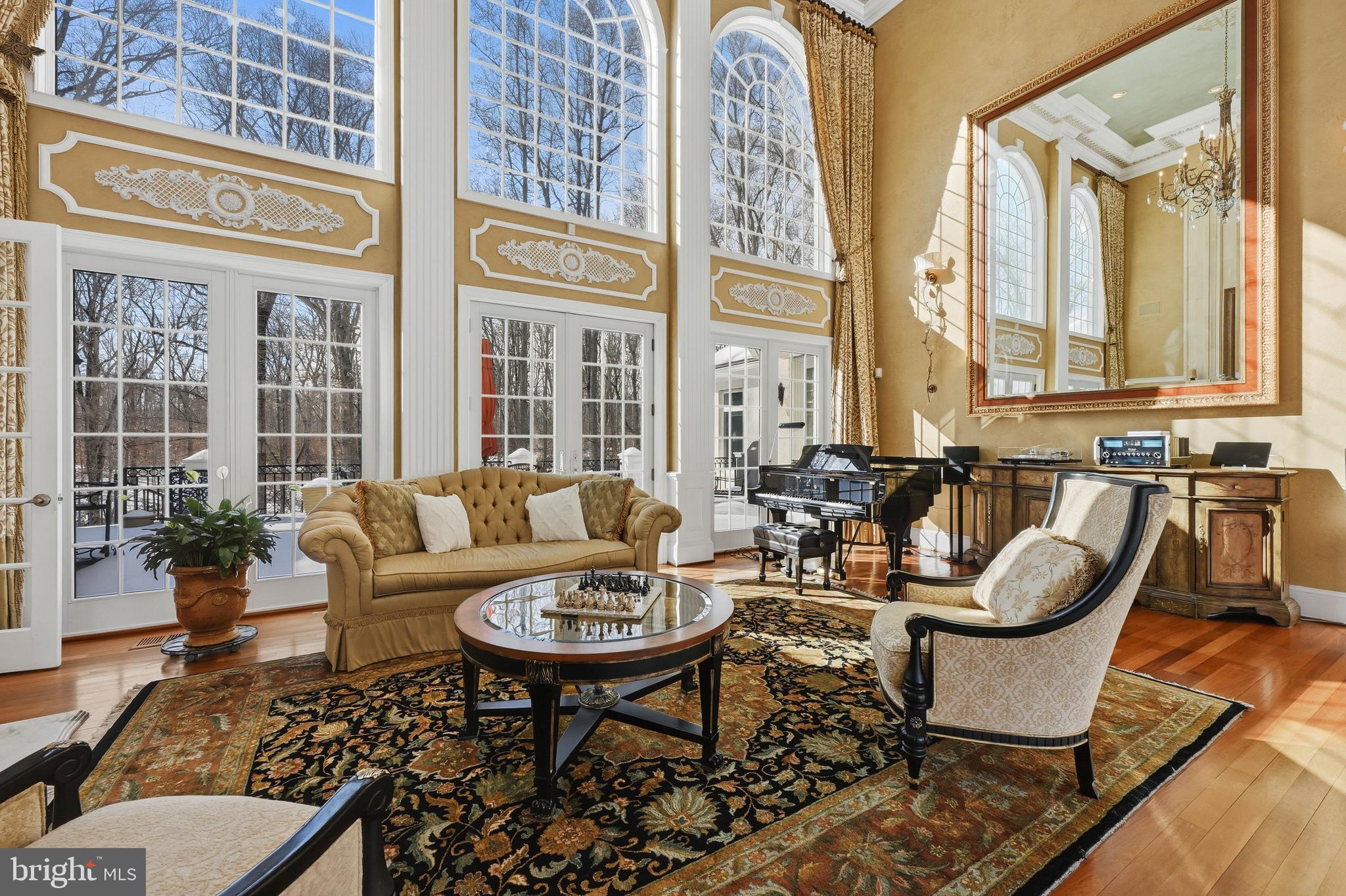 SOUTH RIVER COLONY - Residential