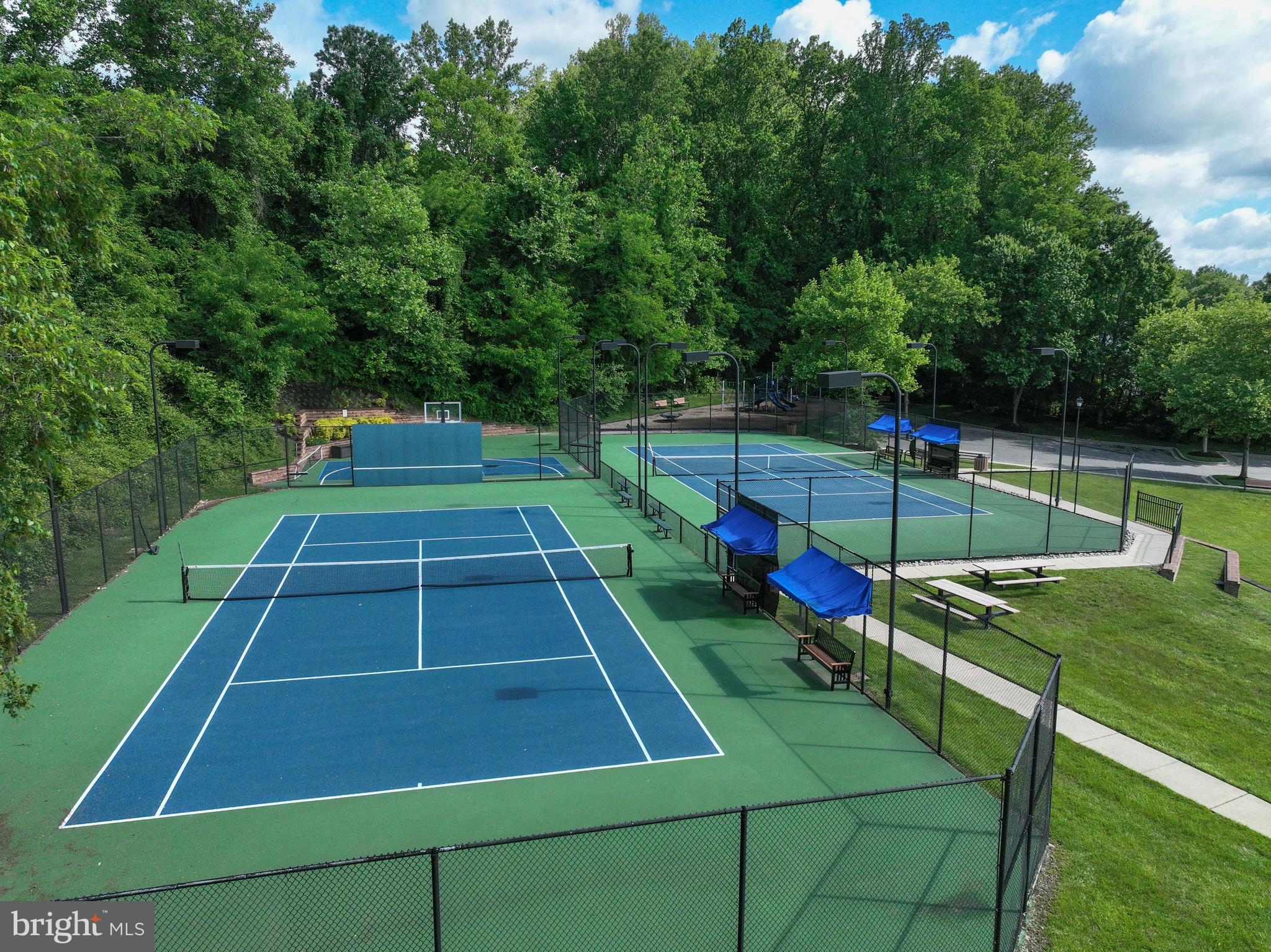 SOUTH RIVER COLONY - Residential