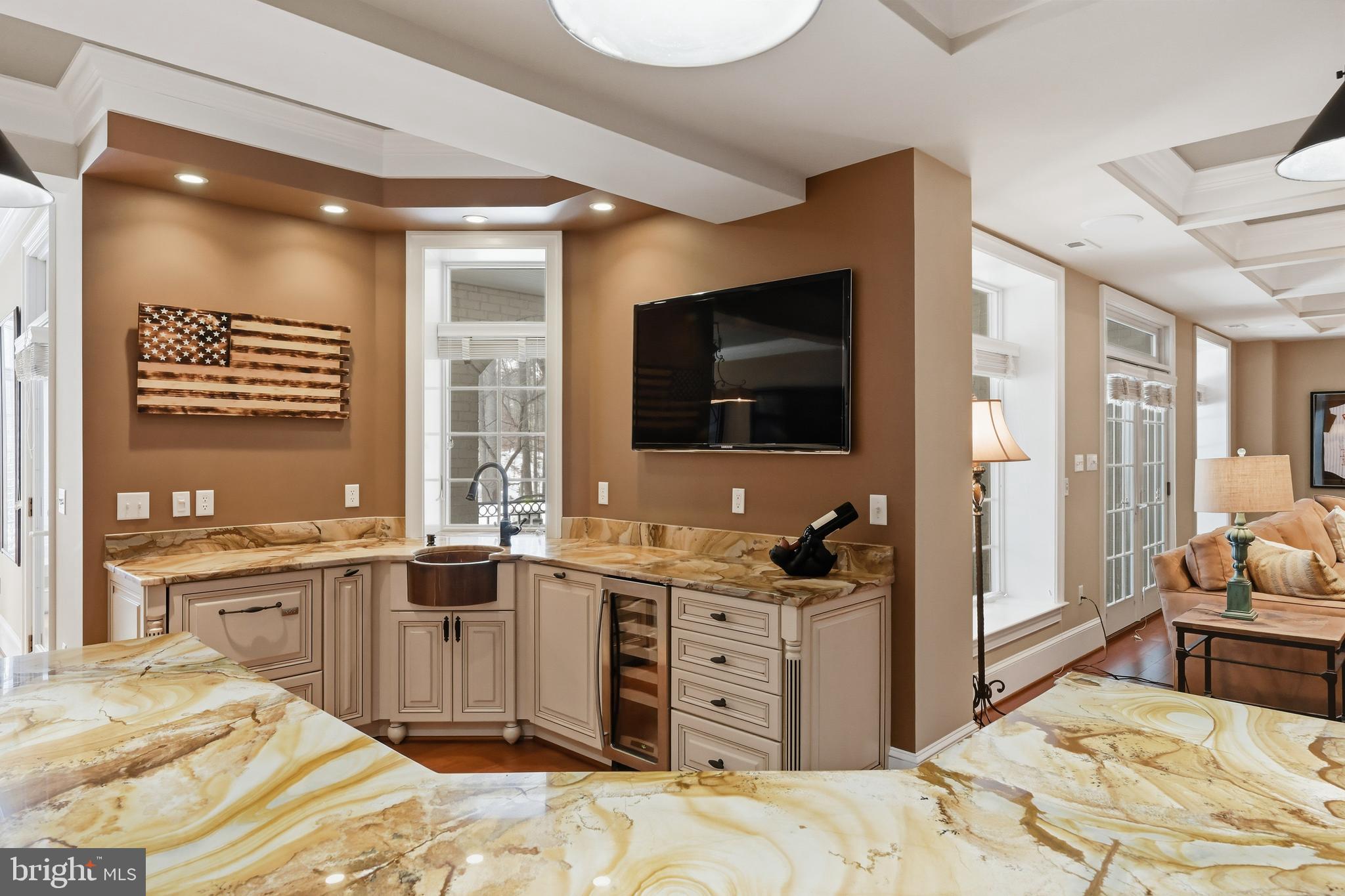 SOUTH RIVER COLONY - Residential