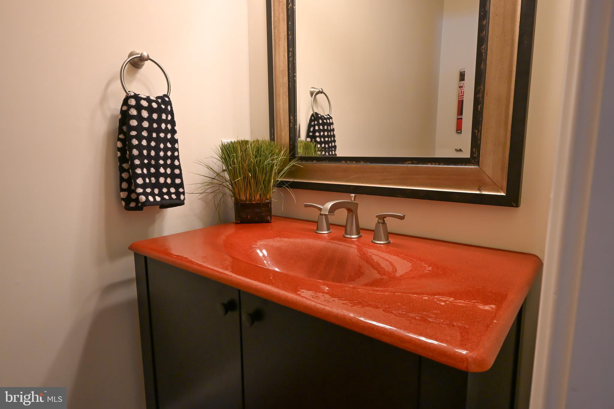 SOUTH RIVER COLONY - Residential