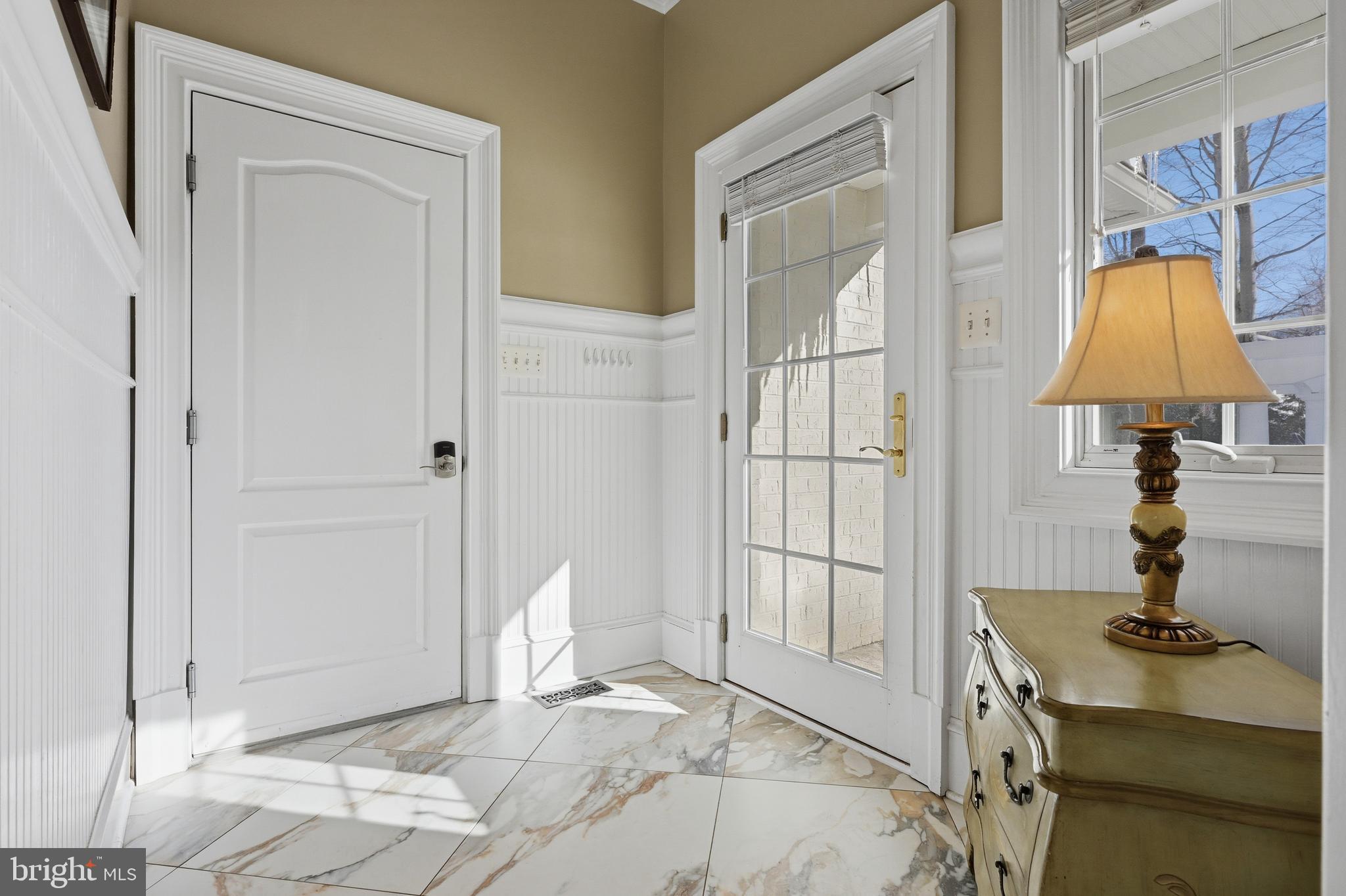 SOUTH RIVER COLONY - Residential