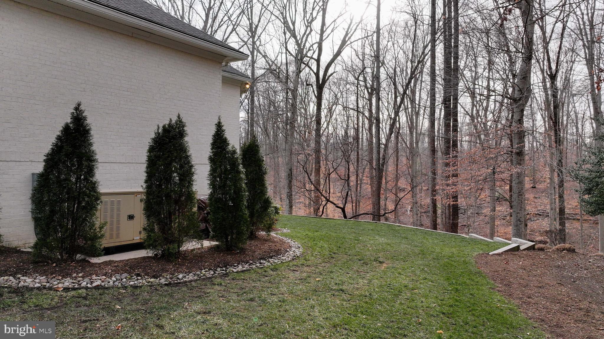 SOUTH RIVER COLONY - Residential