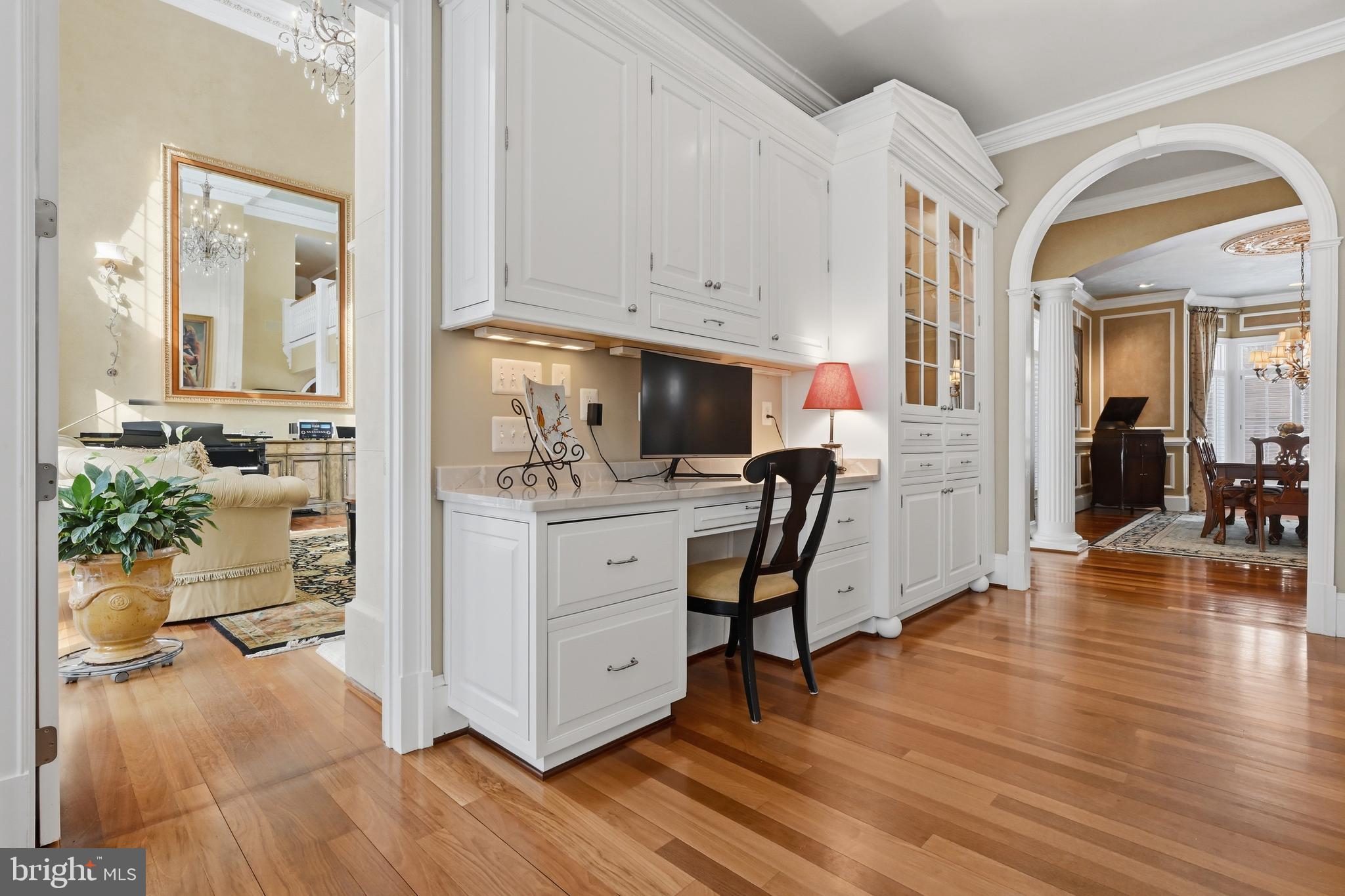 SOUTH RIVER COLONY - Residential