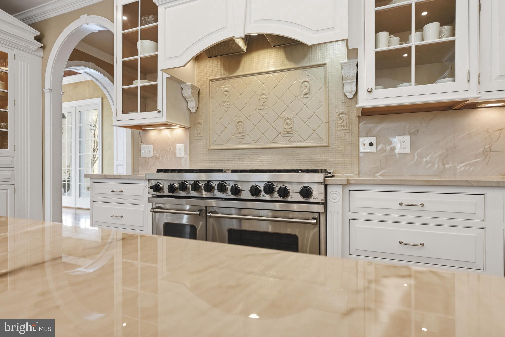 SOUTH RIVER COLONY - Residential