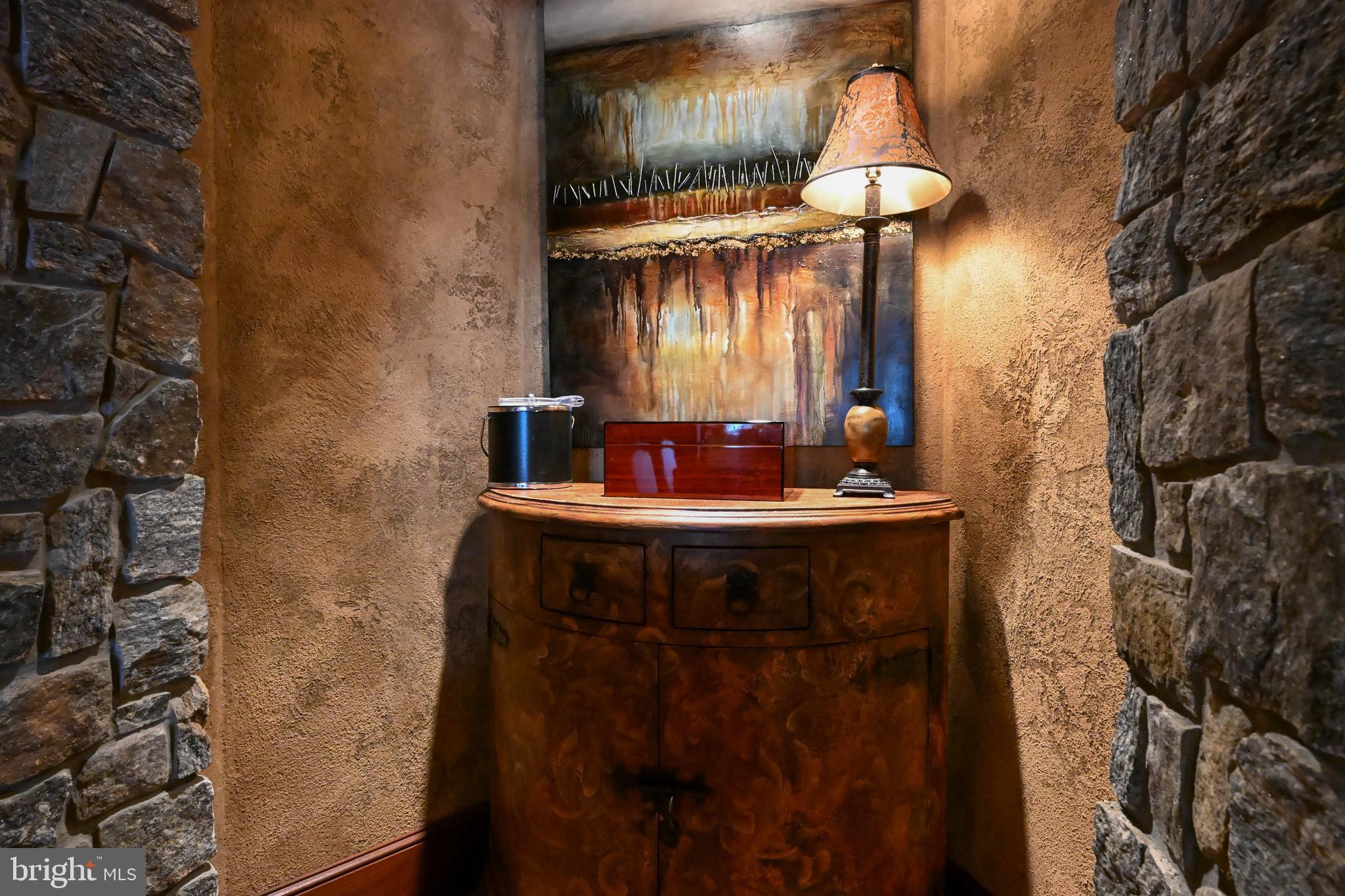 SOUTH RIVER COLONY - Residential