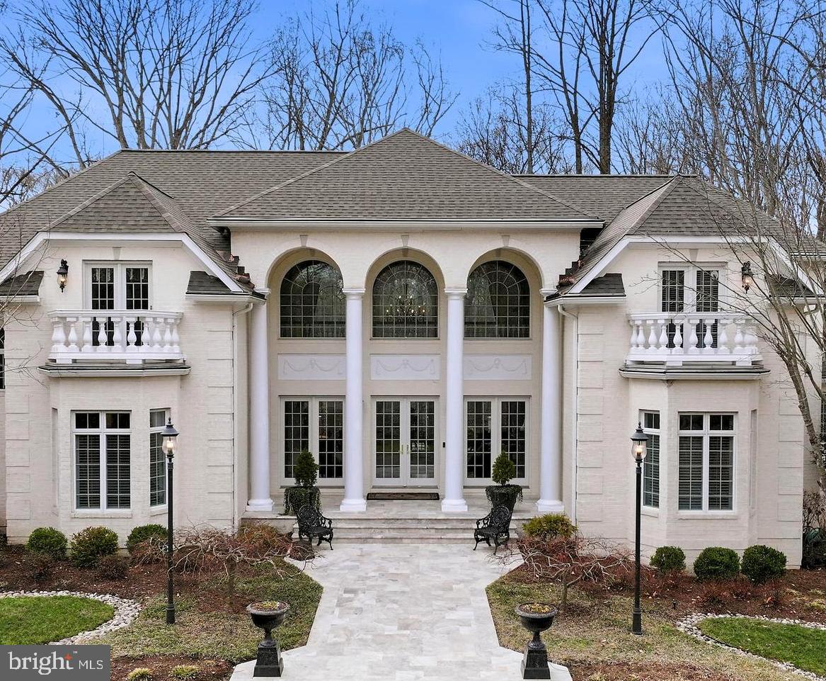 SOUTH RIVER COLONY - Residential