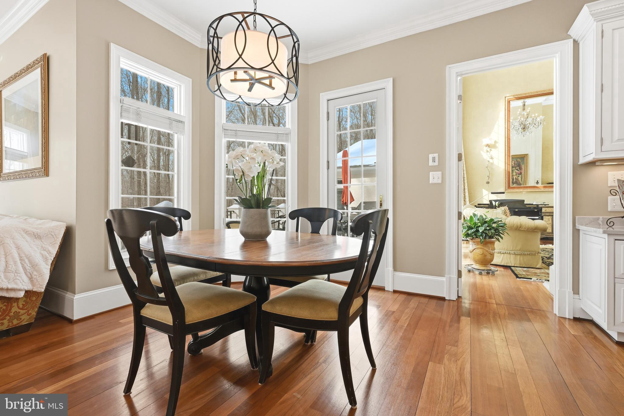 SOUTH RIVER COLONY - Residential