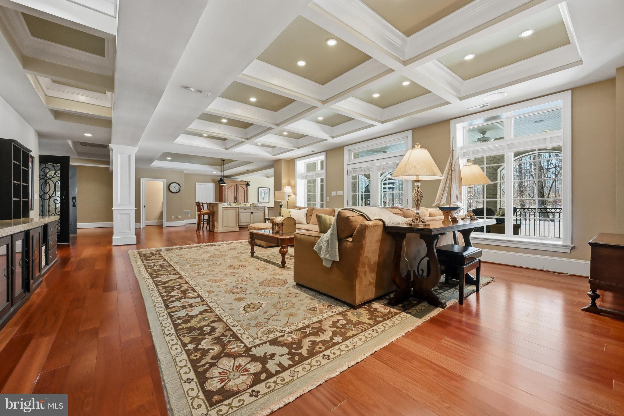 SOUTH RIVER COLONY - Residential