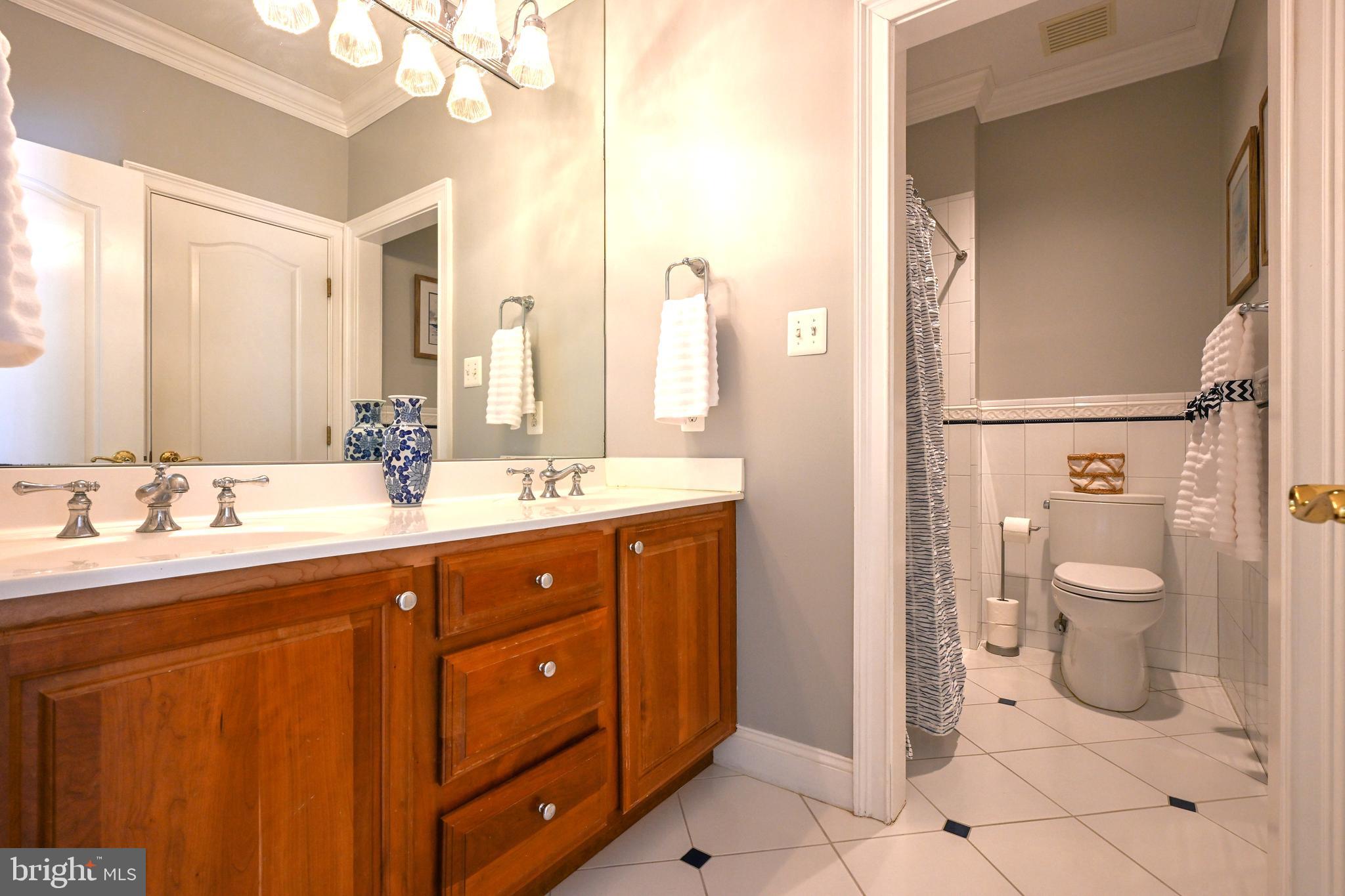 SOUTH RIVER COLONY - Residential