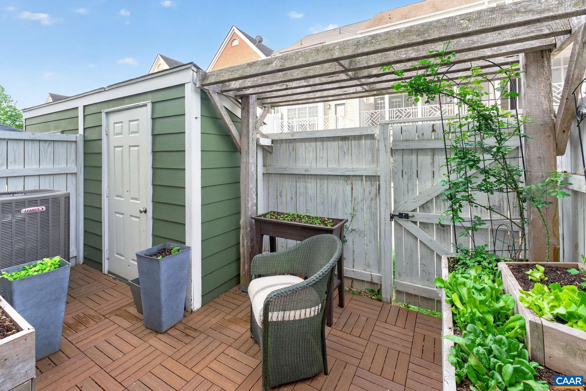 OLD TRAIL - Residential