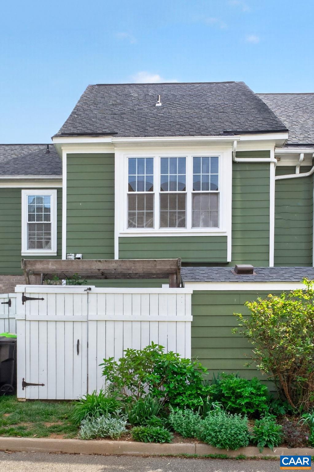 OLD TRAIL - Residential