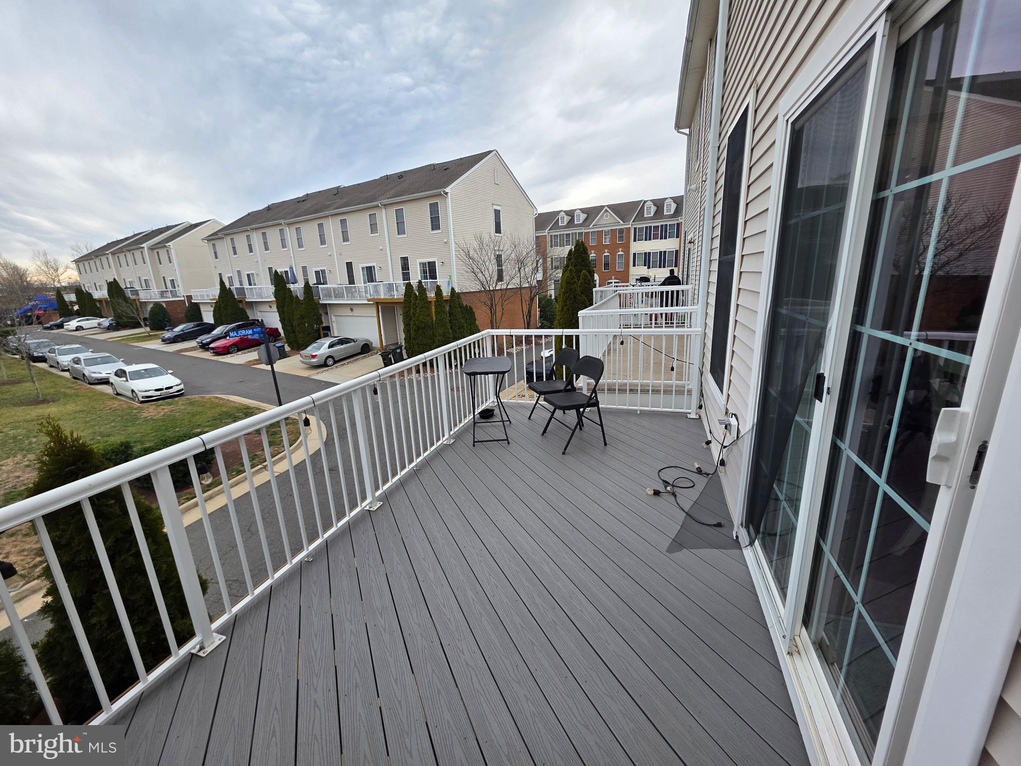 SOUTH RIDING - Residential Lease