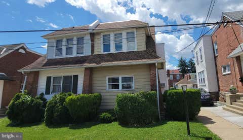 Townhouse For Sale - 538 Kerper Street<br/> PHILADELPHIA, PA 19111