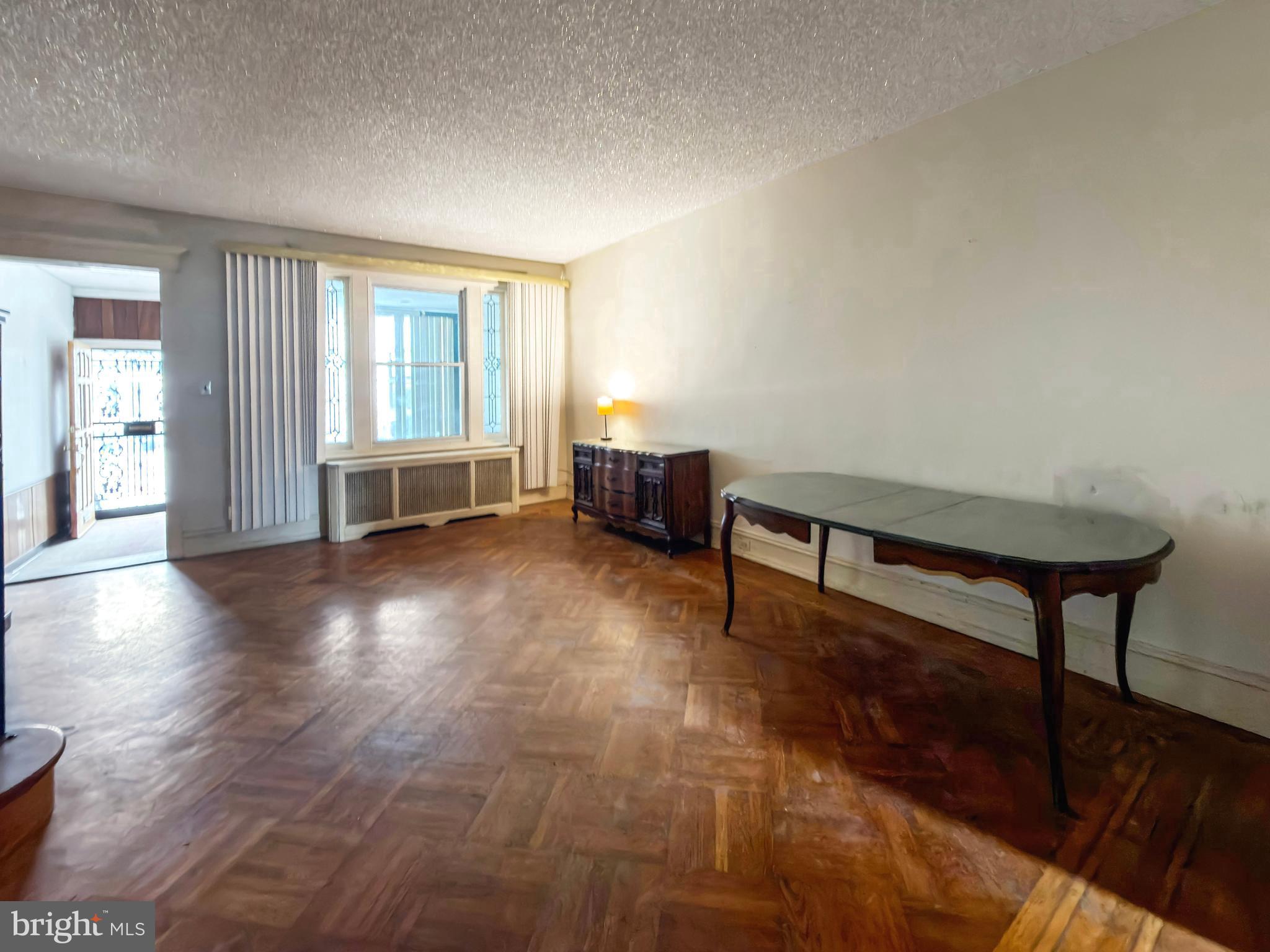 COBBS CREEK - Residential