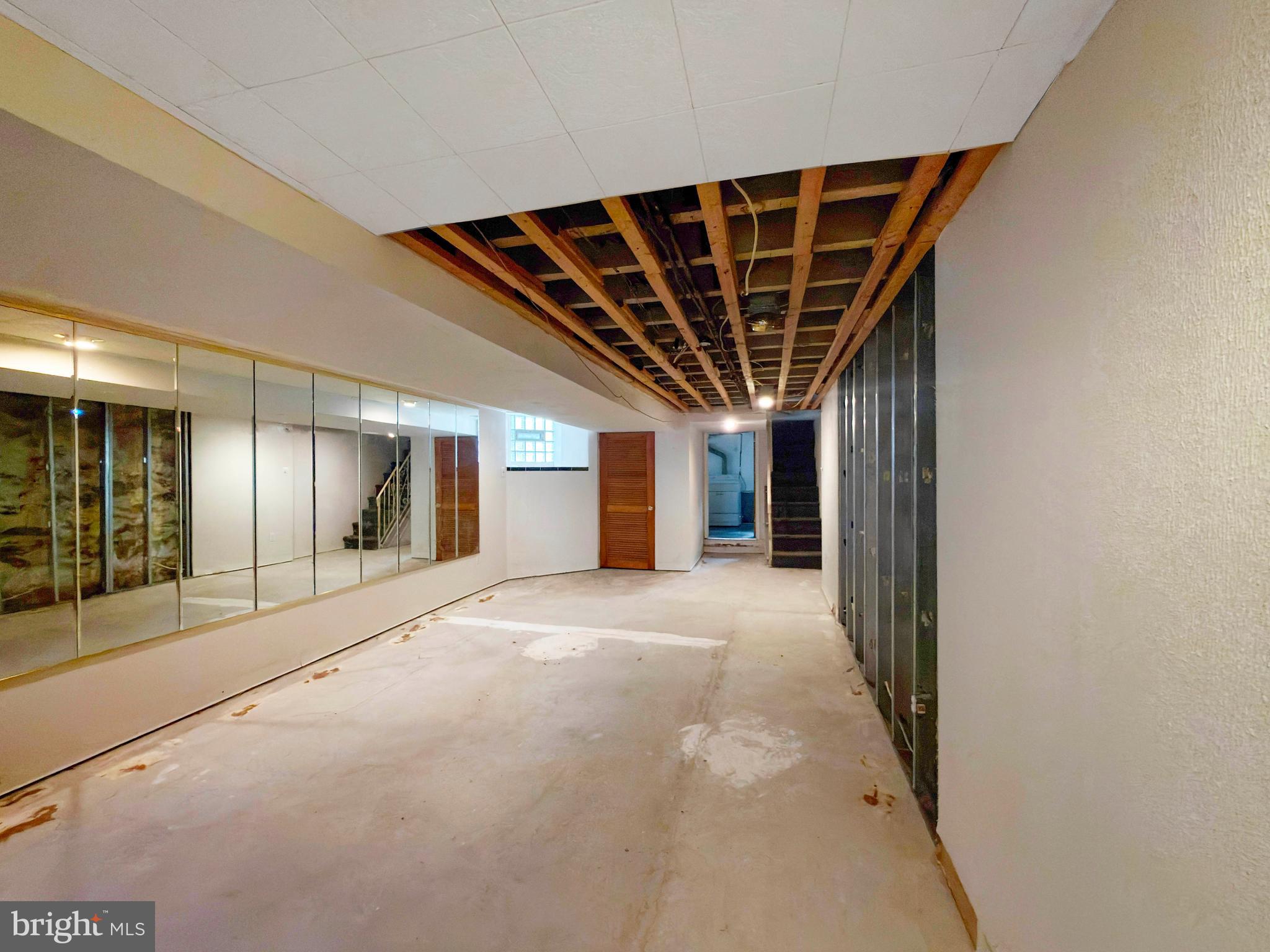 COBBS CREEK - Residential