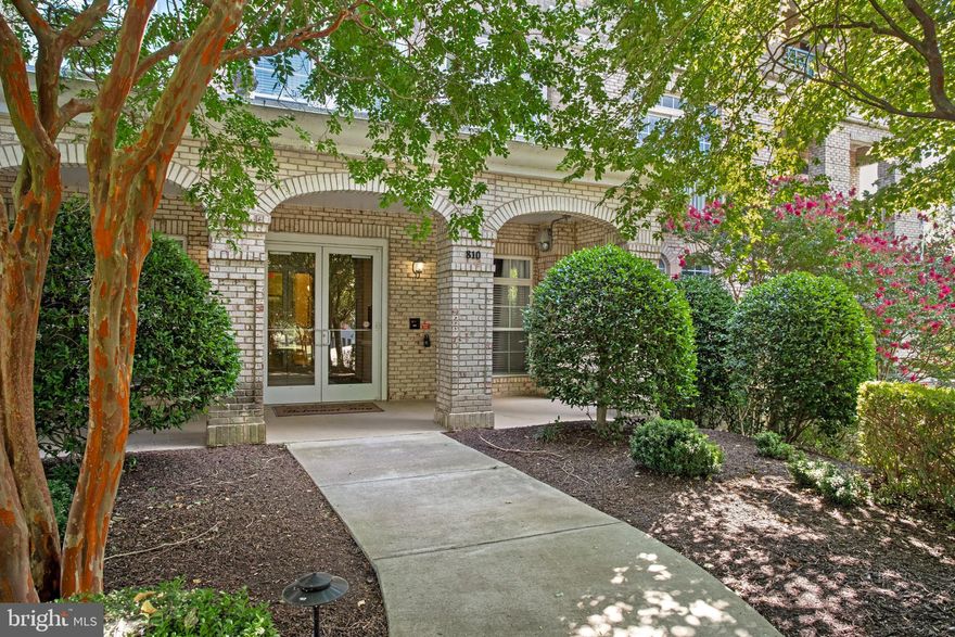 Buyer indicated they were uncomfortable buying a home before selling.  Don’t miss your opportunity!
Back to the office but dreaming of water view?  Ready to downsize but not ready to leave the area? Tired of lawn care?  Looking for a place to put your boat?  Want water without the hurricane risks? This is the perfect spot for you!!!  Stunning 3 bedroom, 3 bath, 2 level WATERVIEW condo, just 2 minutes from the VRE is ready and waiting for you! Worried about parking?  Don't be - there are 2 parking spaces in the garage below!
 Huge 15x18 primary bedroom with large ensuite bath.  Primary bath has double sinks, separate soaking tub and shower.  Large walk in closet with closet organizers.  Large recreation room with big palladium window not only has sweeping views of the river, but also overlooks the large open living spaces below.  Plenty of built in cabinets up here for storage, and don't miss the built in wine and drink fridge hidden in the these cabinets.  Separate upstairs exit also found on this floor.  The main floor has a large living room with a fireplace (not standard in these units), dining room, patio and kitchen.  Main floor also has 2 additional bedrooms, one with ensuite and built in's for private work space and a view of the water.  Enter the home to the raised den (could be a nice home library or bar area, perhaps?  Don't miss the lovely kitchen which also faces the water.  The unit has large bright windows, all with custom shades.  The rooftop offers stunning water views and patio space.   
Community has a beautiful pool, small shops and yoga studio and a harbor.  Don't have a boat?  Consider joining one of the local boat clubs and have a boat only when you want one, brought right to the harbor.  Have your own boat, walk right over to the harbor and enjoy it, when you please!  The community, the size of the unit, nearly 2440 sq ft, leave you wanting for very little!  The home has been extremely well maintained.  
New HVAC system 2023, hot heater 2020, condo roof has been replaced,  hardwoods, built ins,  and the list goes on and one.  Much of this condo is custom made for today's lifestyle.  THIS IS A MUST SEE!  Custom rugs and staircase runner to convey.