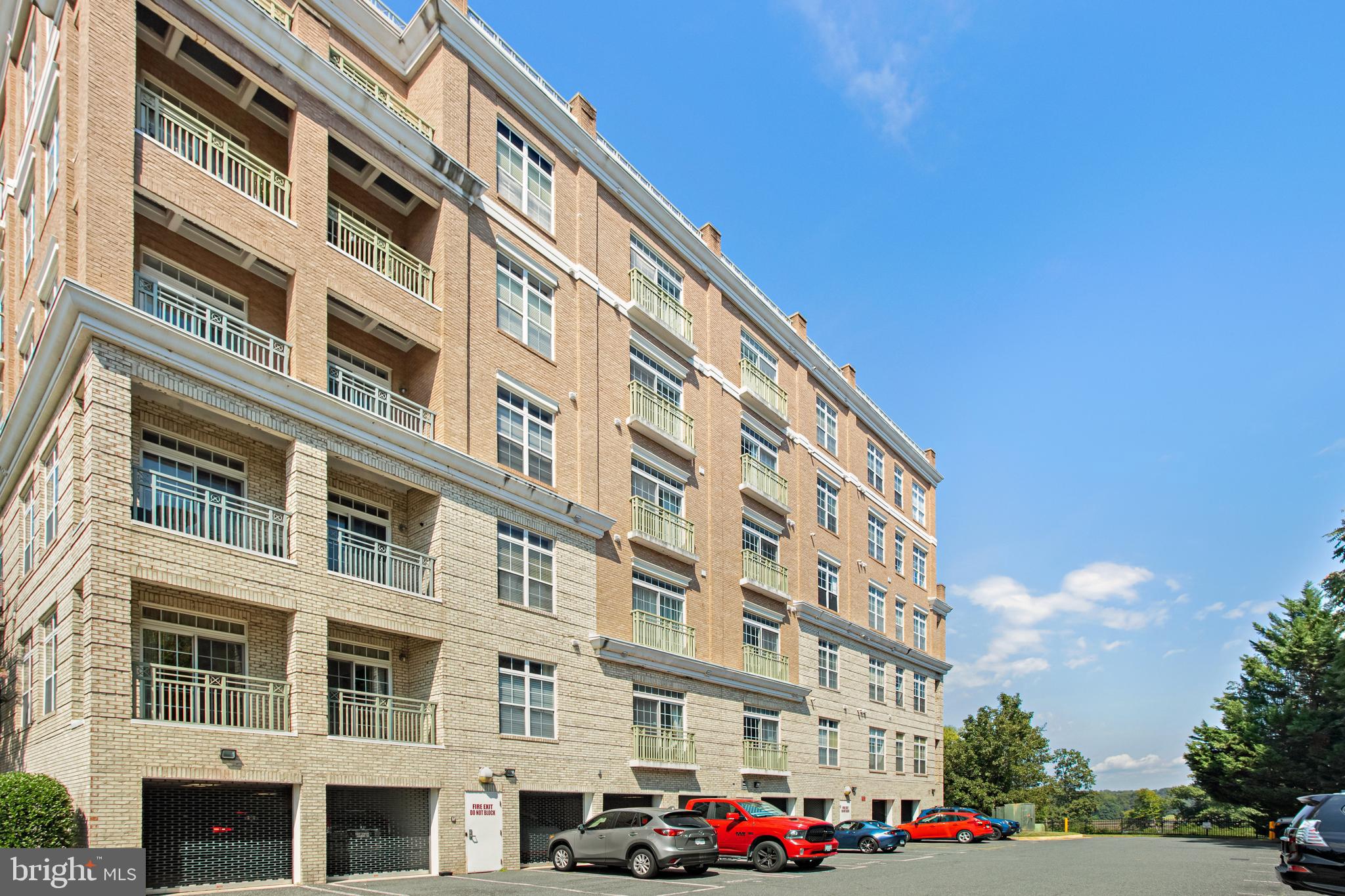 RIVER CLUB 1 AT BELMONT - Residential