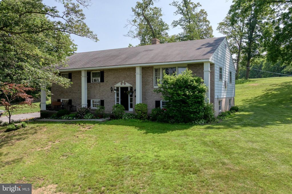 Photo of 4580 Klinesville Road, COLUMBIA, PA 17512 (MLS # PALA2071212)