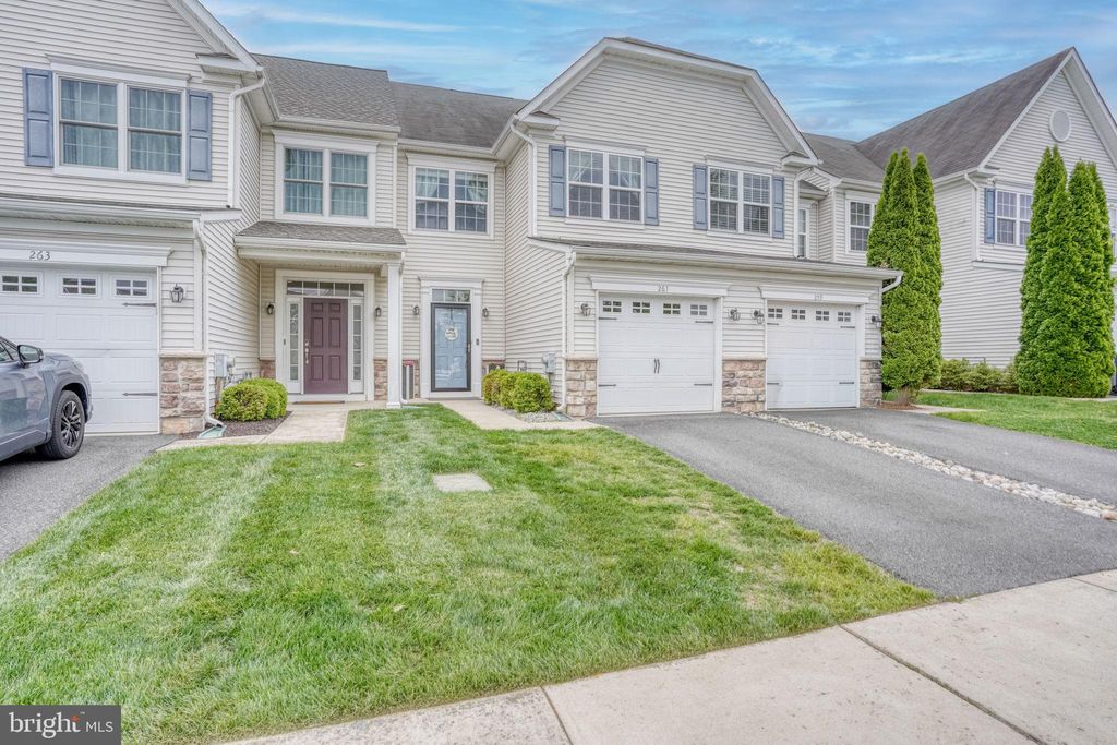 Photo of 261 Wilmore Drive, MIDDLETOWN, DE 19709 (MLS # DENC2100492)