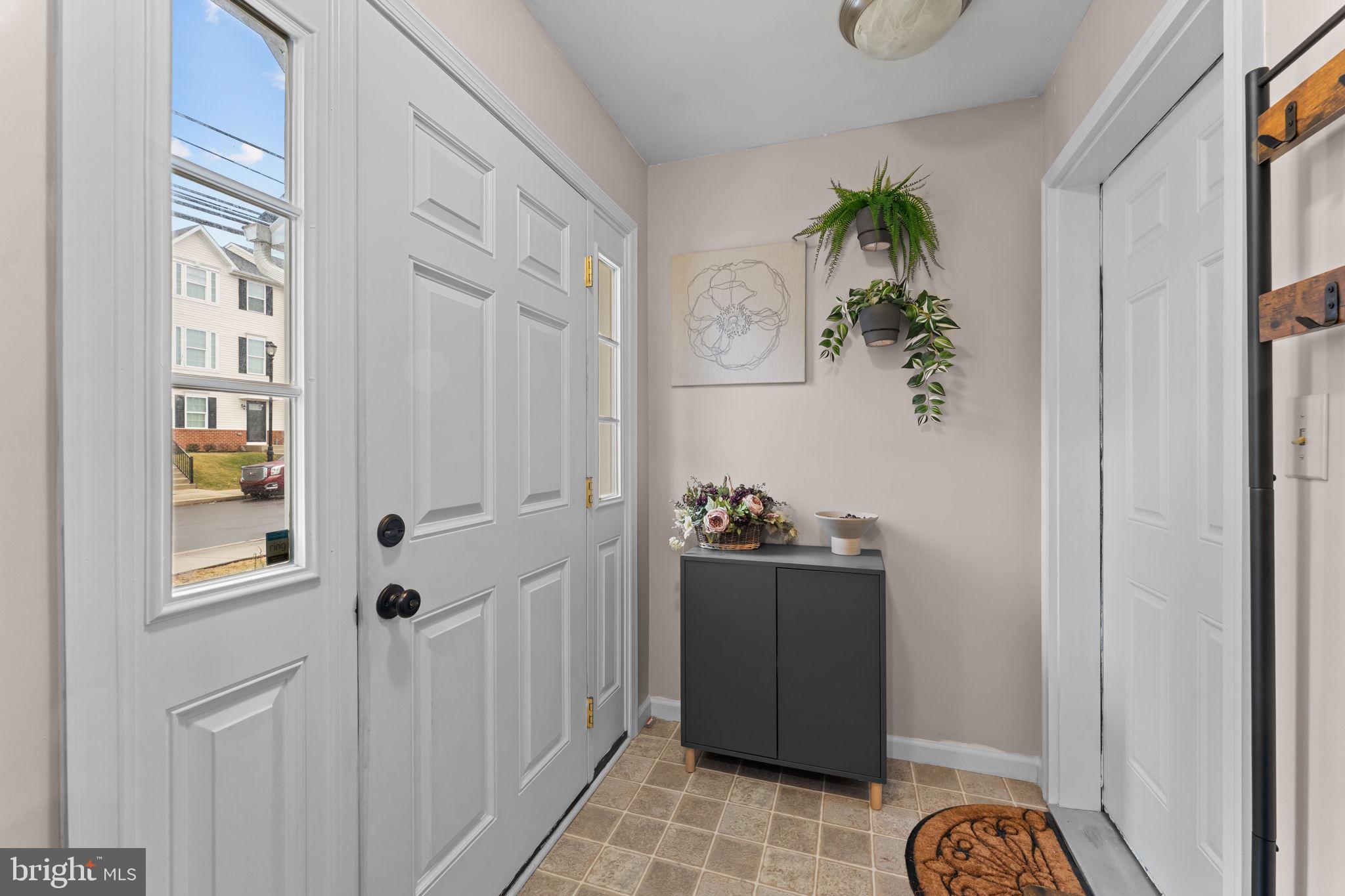 BERKELEY COURT - Residential