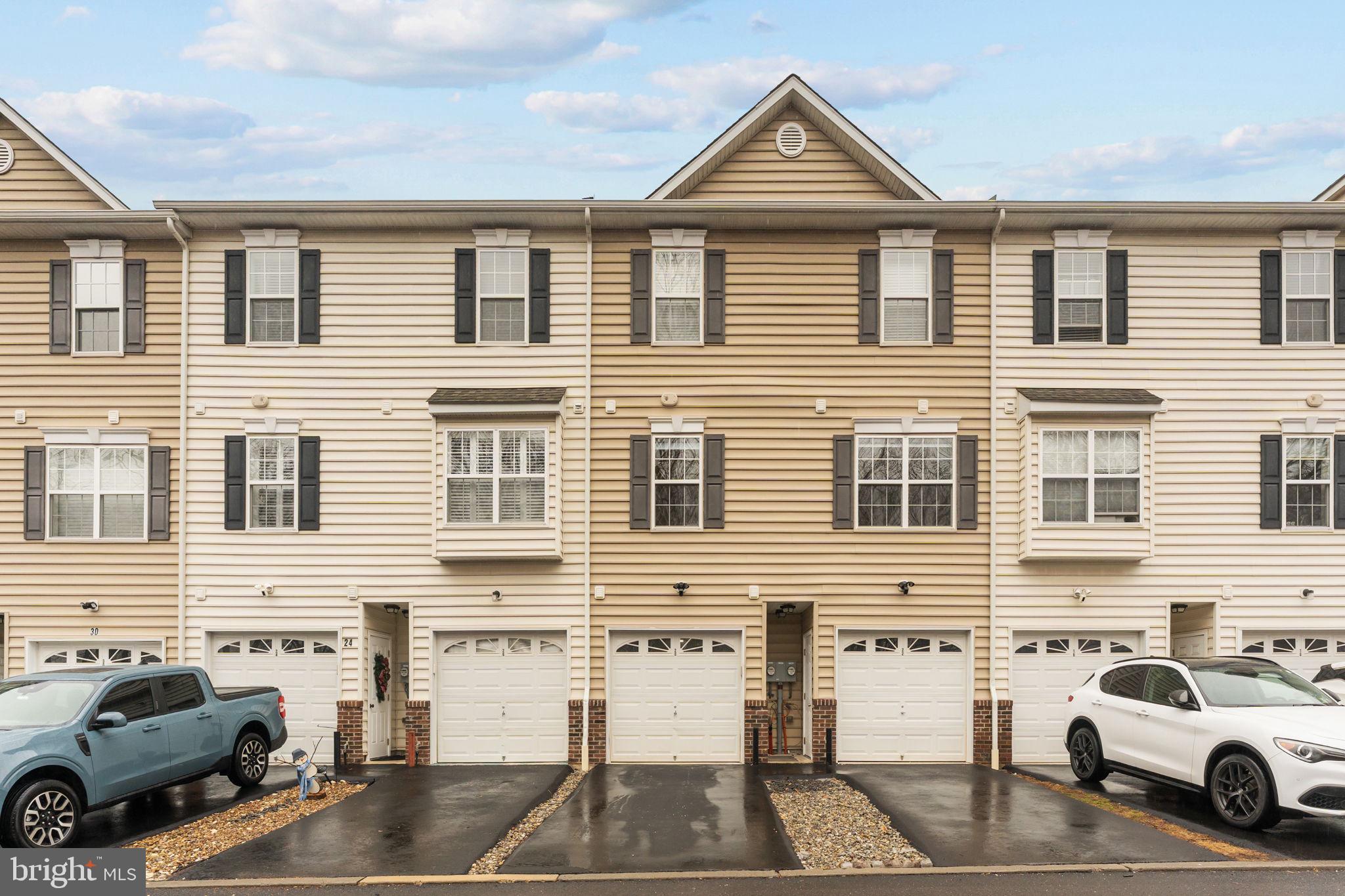 BERKELEY COURT - Residential