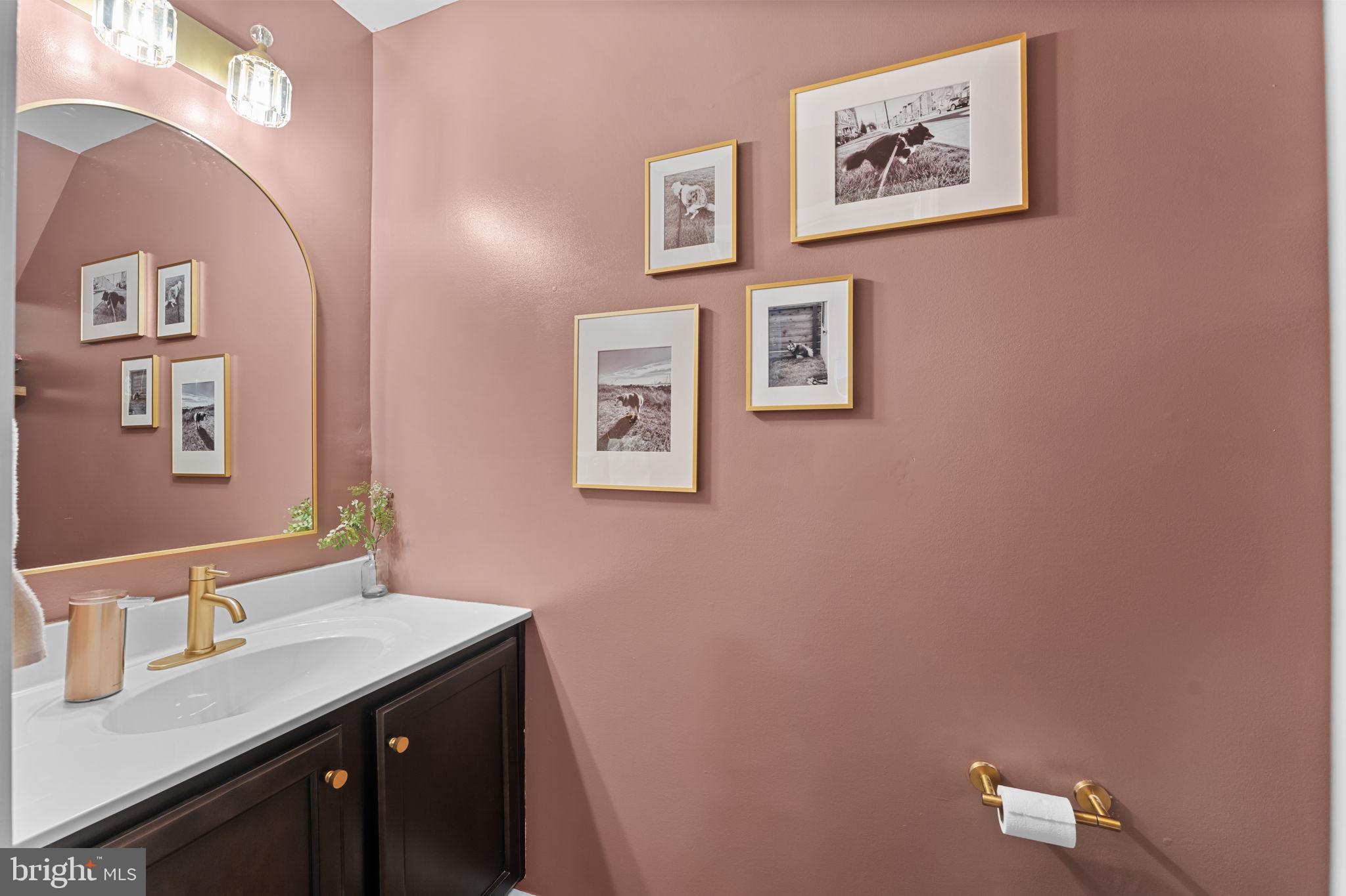 BERKELEY COURT - Residential