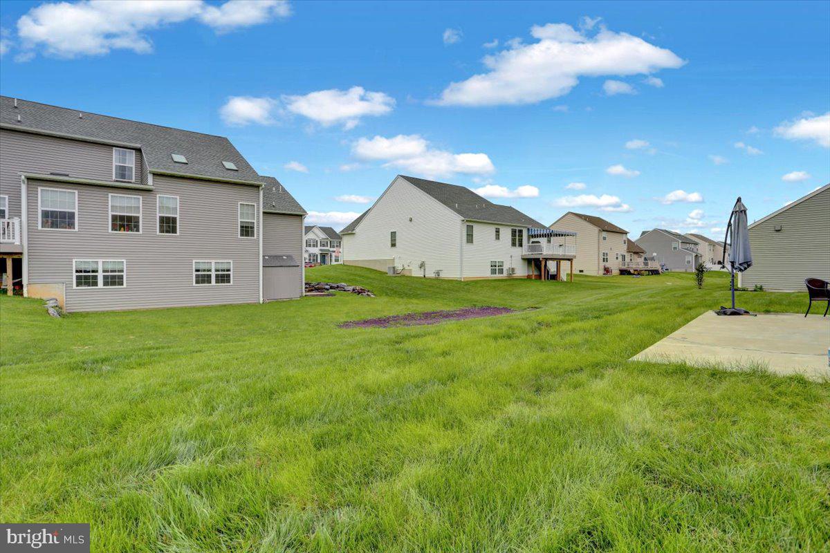 HEIDELBERG CROSSING - Residential Lease