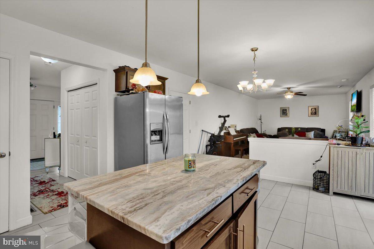 HEIDELBERG CROSSING - Residential Lease