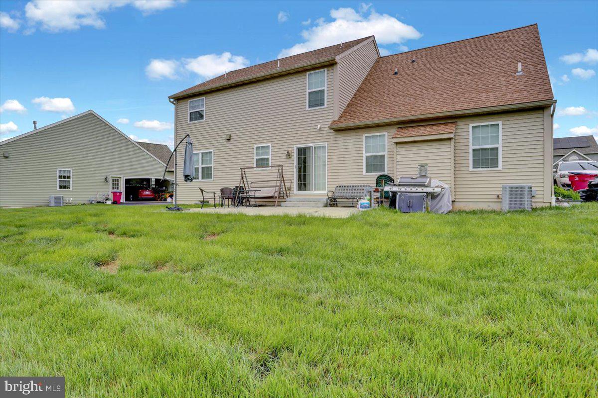 HEIDELBERG CROSSING - Residential Lease