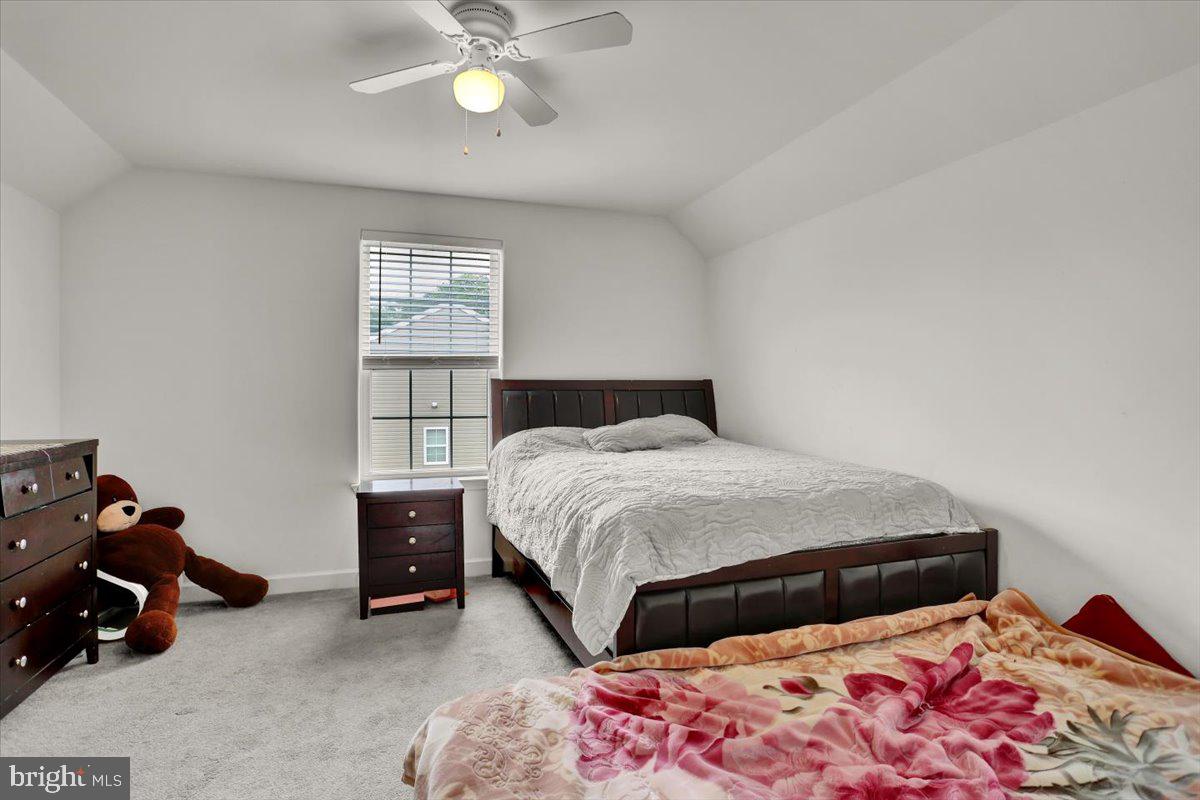 HEIDELBERG CROSSING - Residential Lease