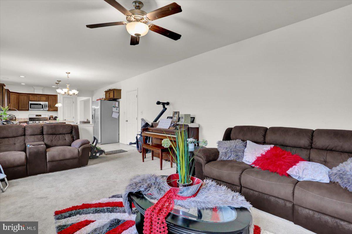 HEIDELBERG CROSSING - Residential Lease