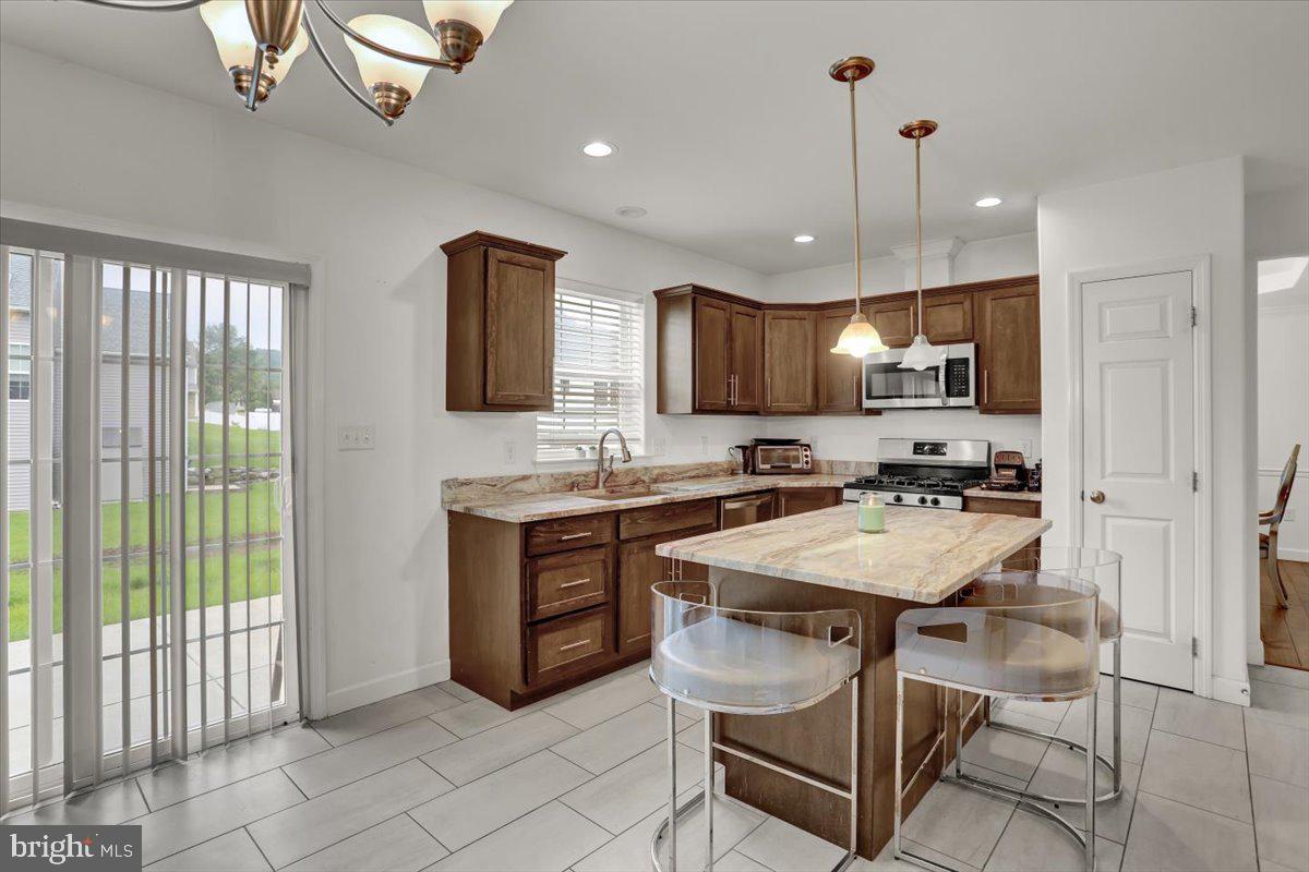 HEIDELBERG CROSSING - Residential Lease