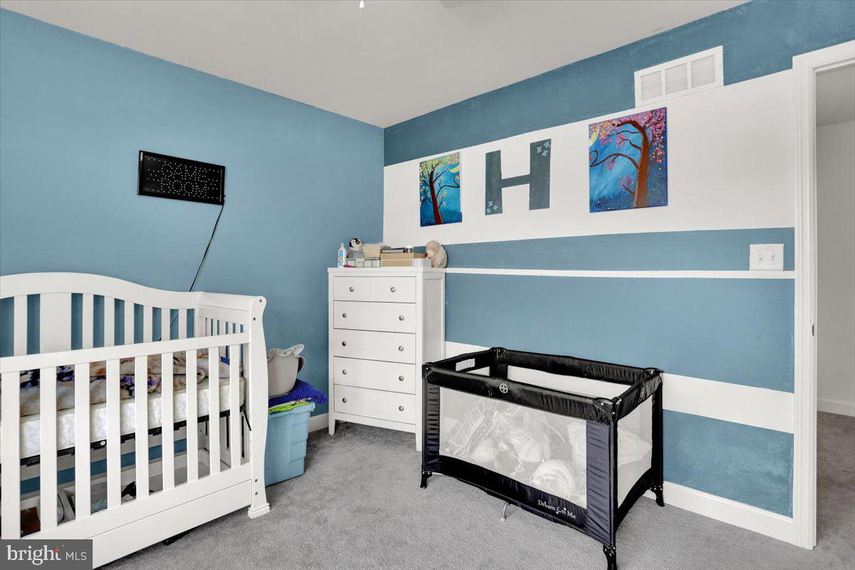 HEIDELBERG CROSSING - Residential Lease