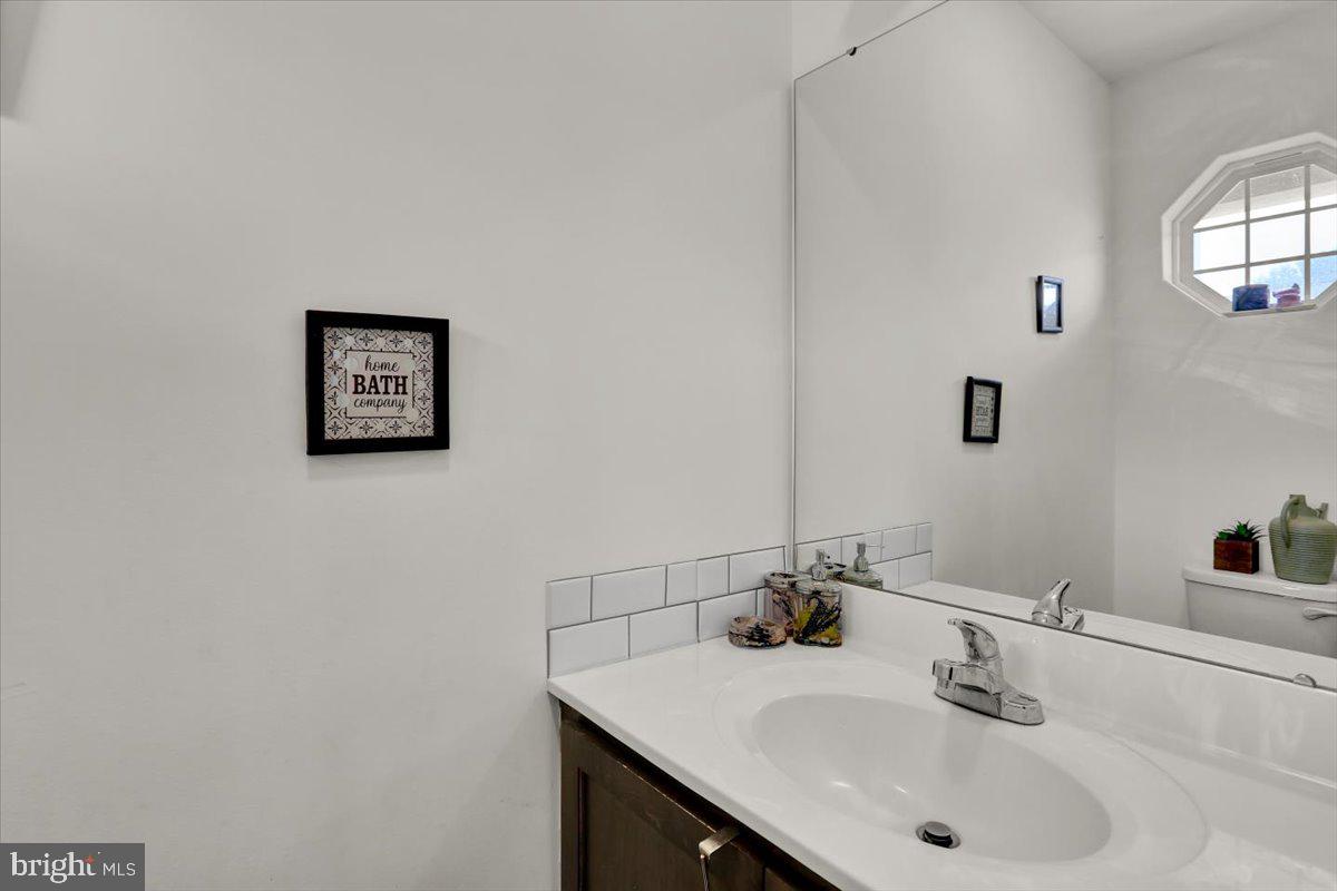 HEIDELBERG CROSSING - Residential Lease