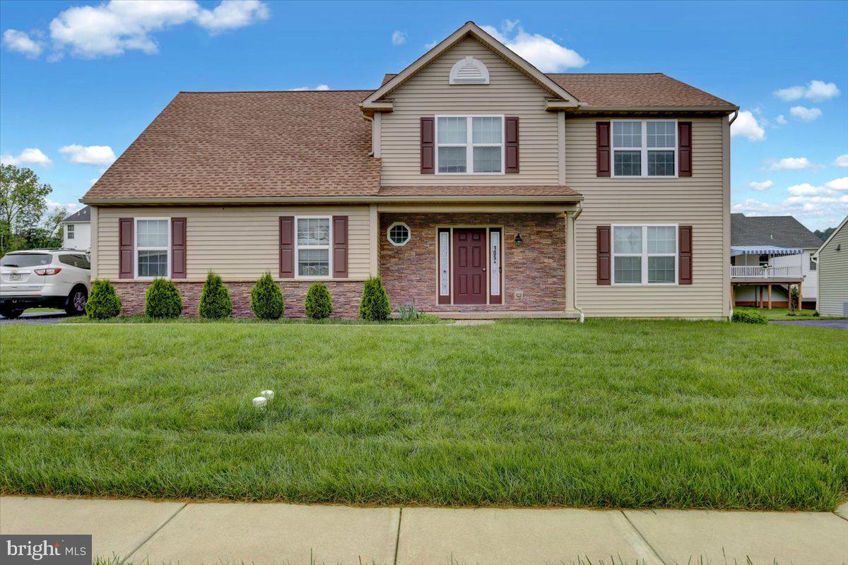 HEIDELBERG CROSSING - Residential Lease