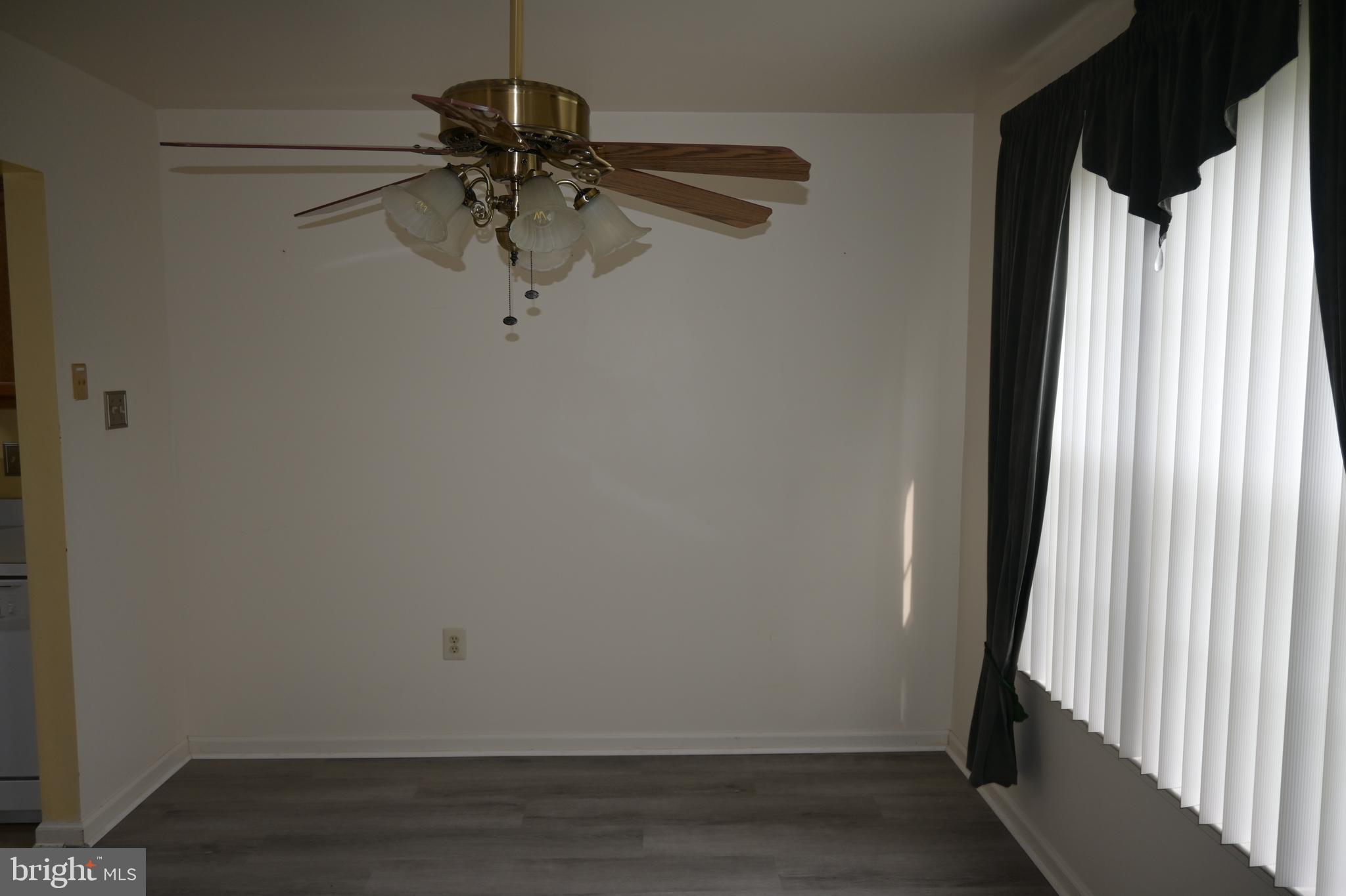 WILLOW STREAM - Residential