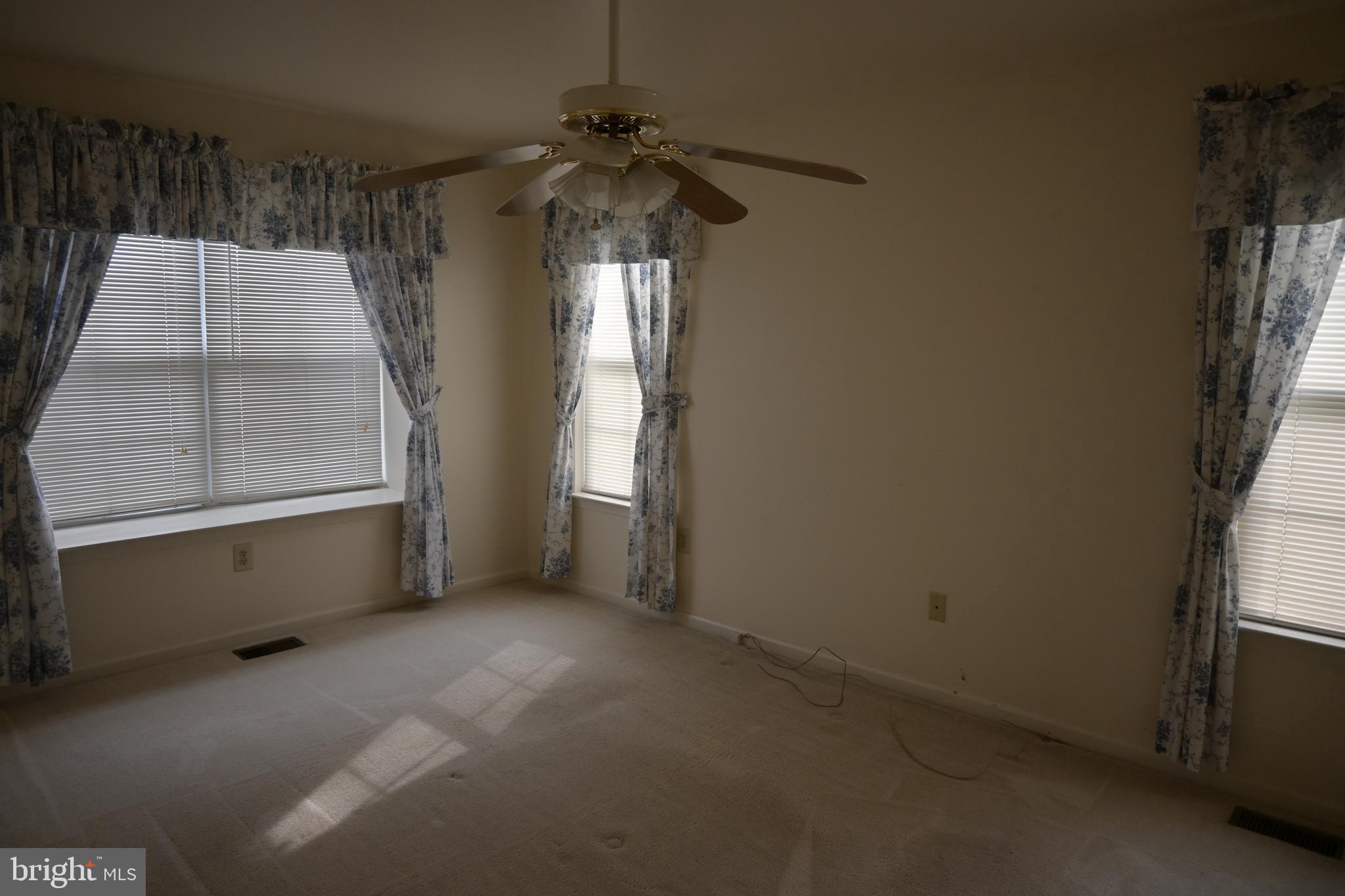 WILLOW STREAM - Residential